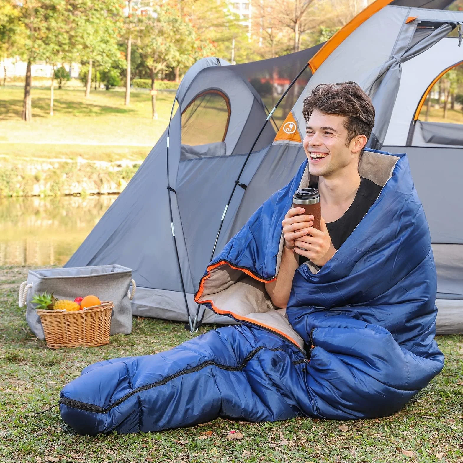Amazon Basics Saco de Dormir Ligero, 4 Estaciones, para Clima Frío y Cálido, Camping y Senderismo, 190 x 83 cm, Azul