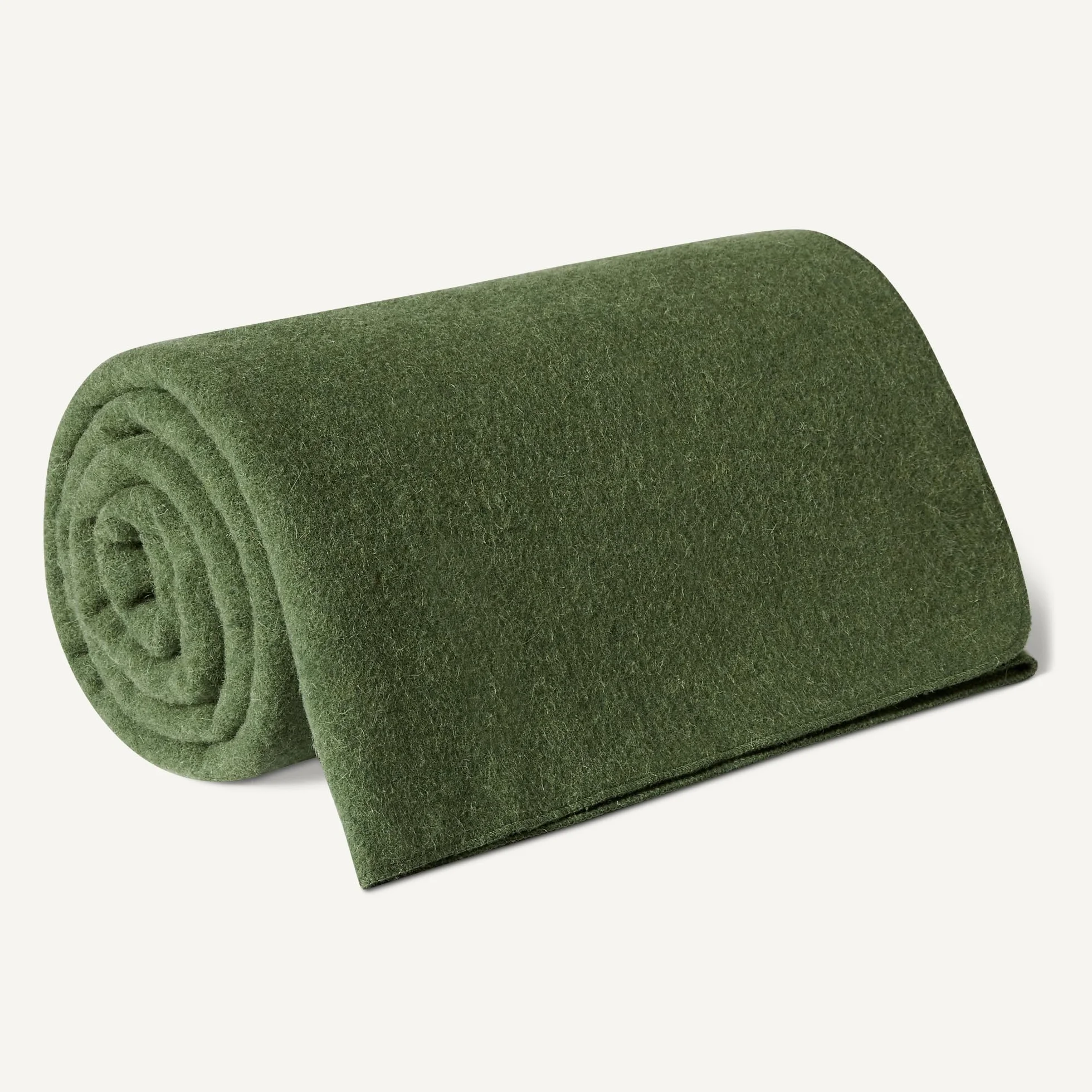 Amazon Basics - Manta para Accesorio de viaje - Manta de viaje, Camping Essentials, Verde oliva
