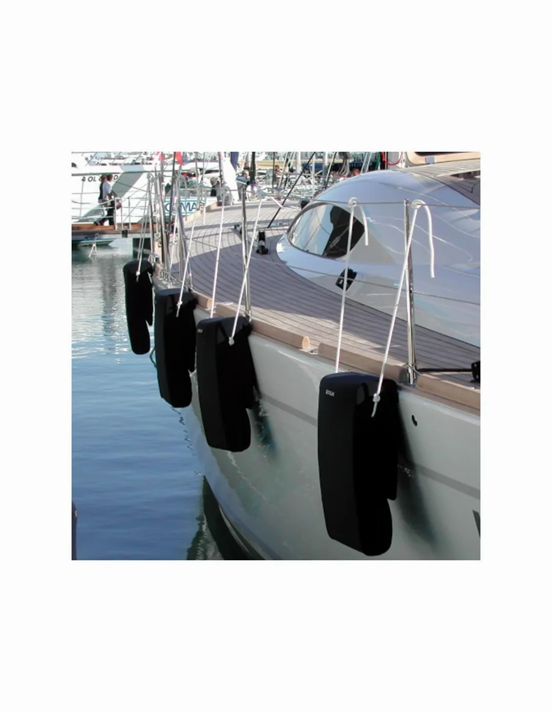 Ocean Solid Fender Solovela, Fabricado en PU, 38 x 61 x 19 cm, Arena