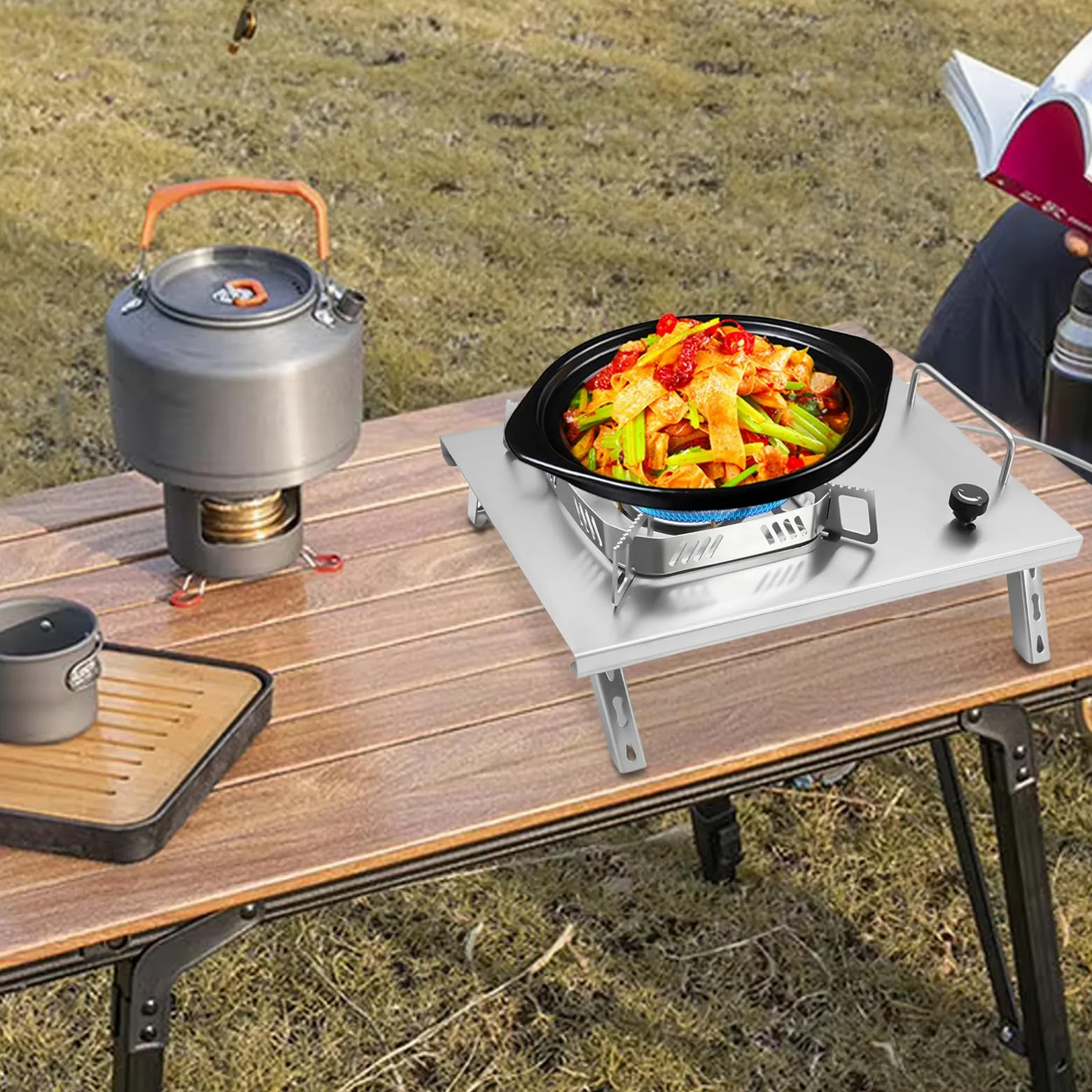 Hornillo de gas para camping de acero inoxidable, 2600 W, incluye manguera de 50 cm y adaptador de embrague, hornillo de gas de 4 patas, para camping y exteriores, viajes de autocaravana