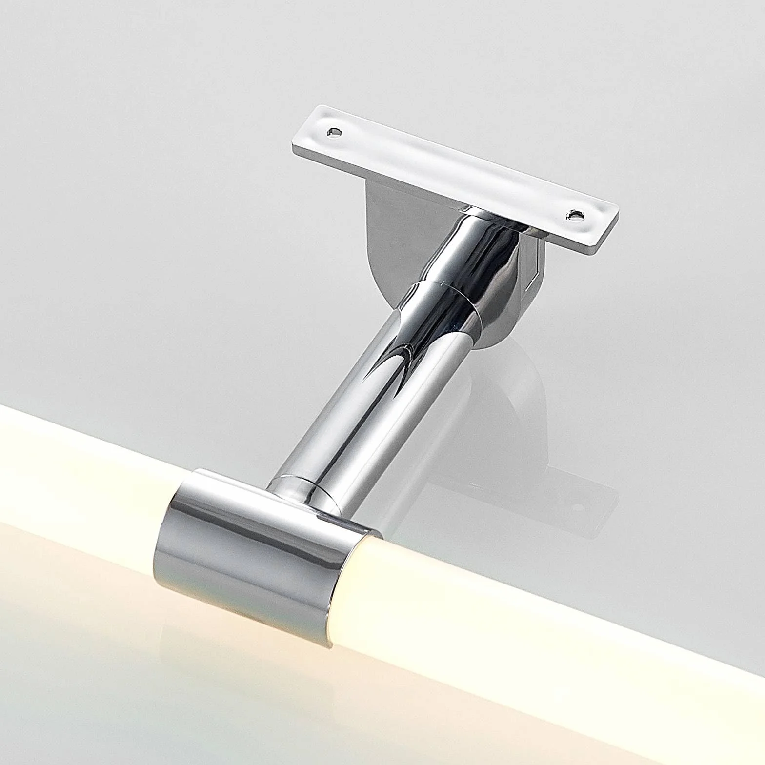 Lindby LED Lámpara de pared Naili Plateado Plástico Baño 1 llama