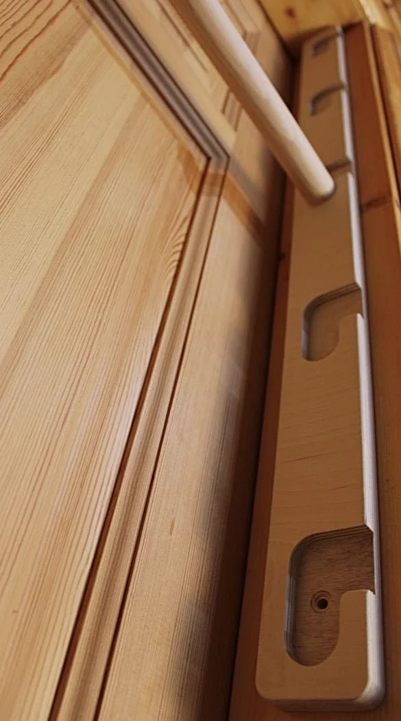 barra de dominadas de madera resistente, fácil de montar y ajustar, con 5 niveles de altura, hasta 100 cm del marco y el ancho de la puerta.