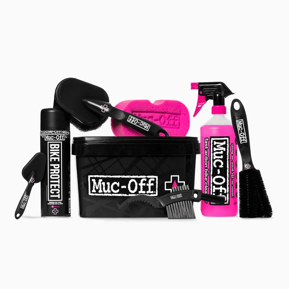 Muc-Off Kit de Limpieza de Bicicleta 8 en 1 - Gran Regalo para los Fans del Ciclismo - Incluye Limpiador, Protector, Cepillos con Mango Ergonómico y Esponja de Muc-Off