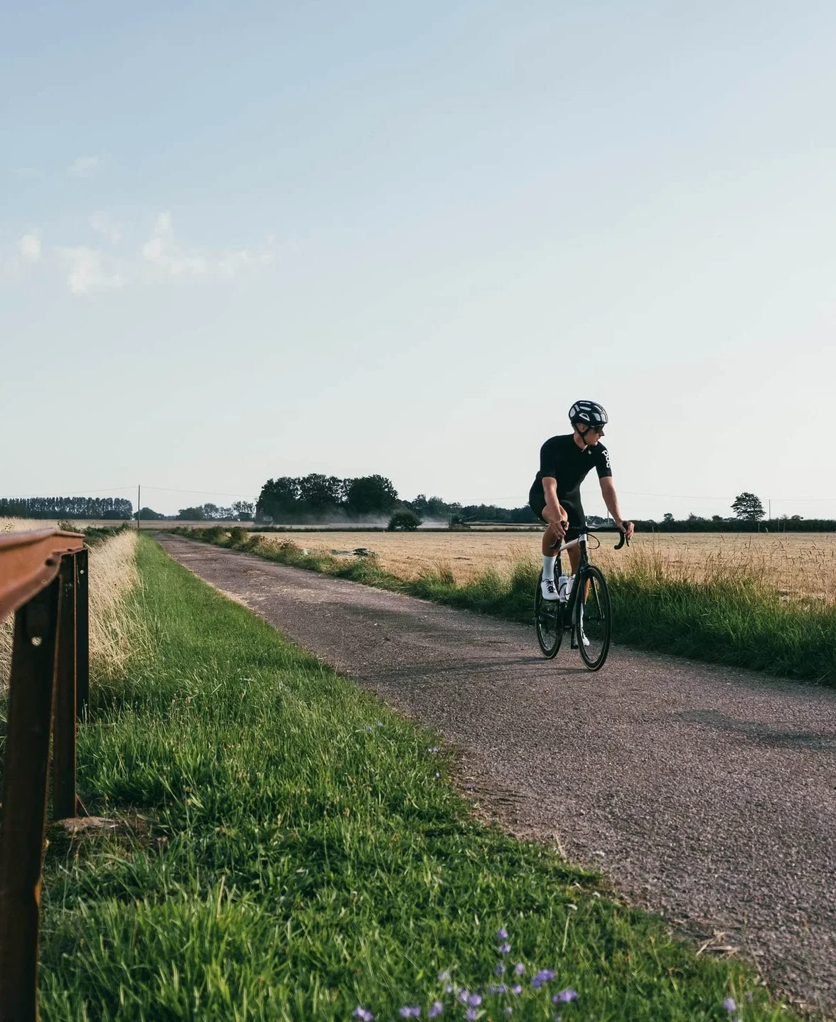 POC Ventral Air MIPS NFC Casco de Ciclismo - Casco de Carretera Ligero para un Rendimiento Superior y máxima Seguridad, con protección MIPS y Chip NFC