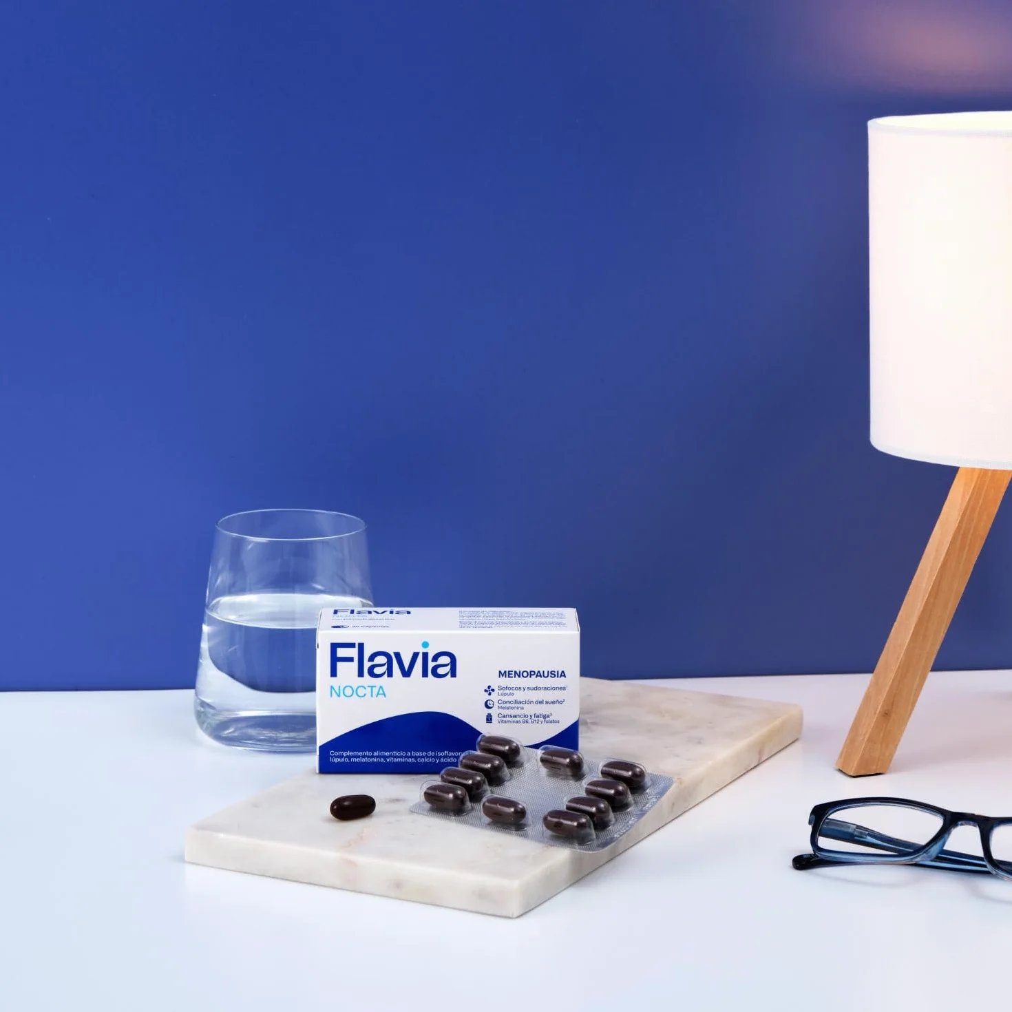 FLAVIA Nocta 30 Comprimidos Menopausia Isoflavonas Soja Melatonina Sueño