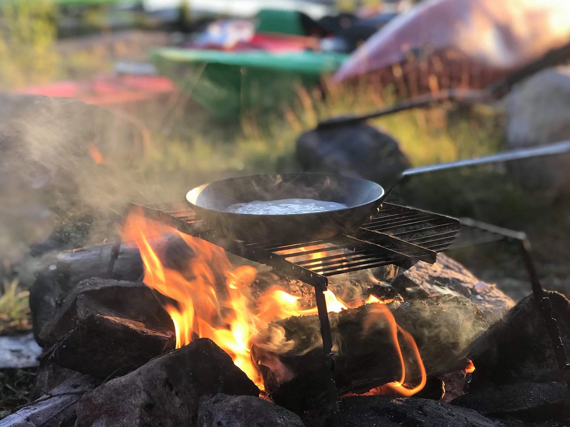 Parrilla de campamento ligera y potable de acero inoxidable 316 ultra compacta