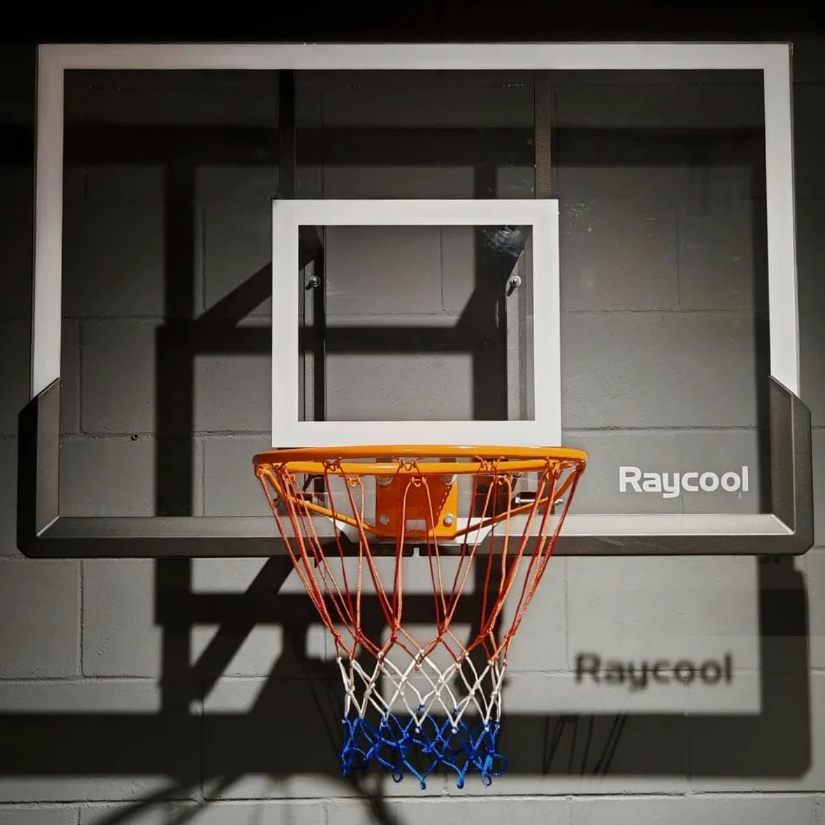 Canasta de Baloncesto de Pared Raycool Smash 710 | Gran Tablero de 126x80cm | Aro 45cm | Soporte de Pared | Protectores Resistentes
