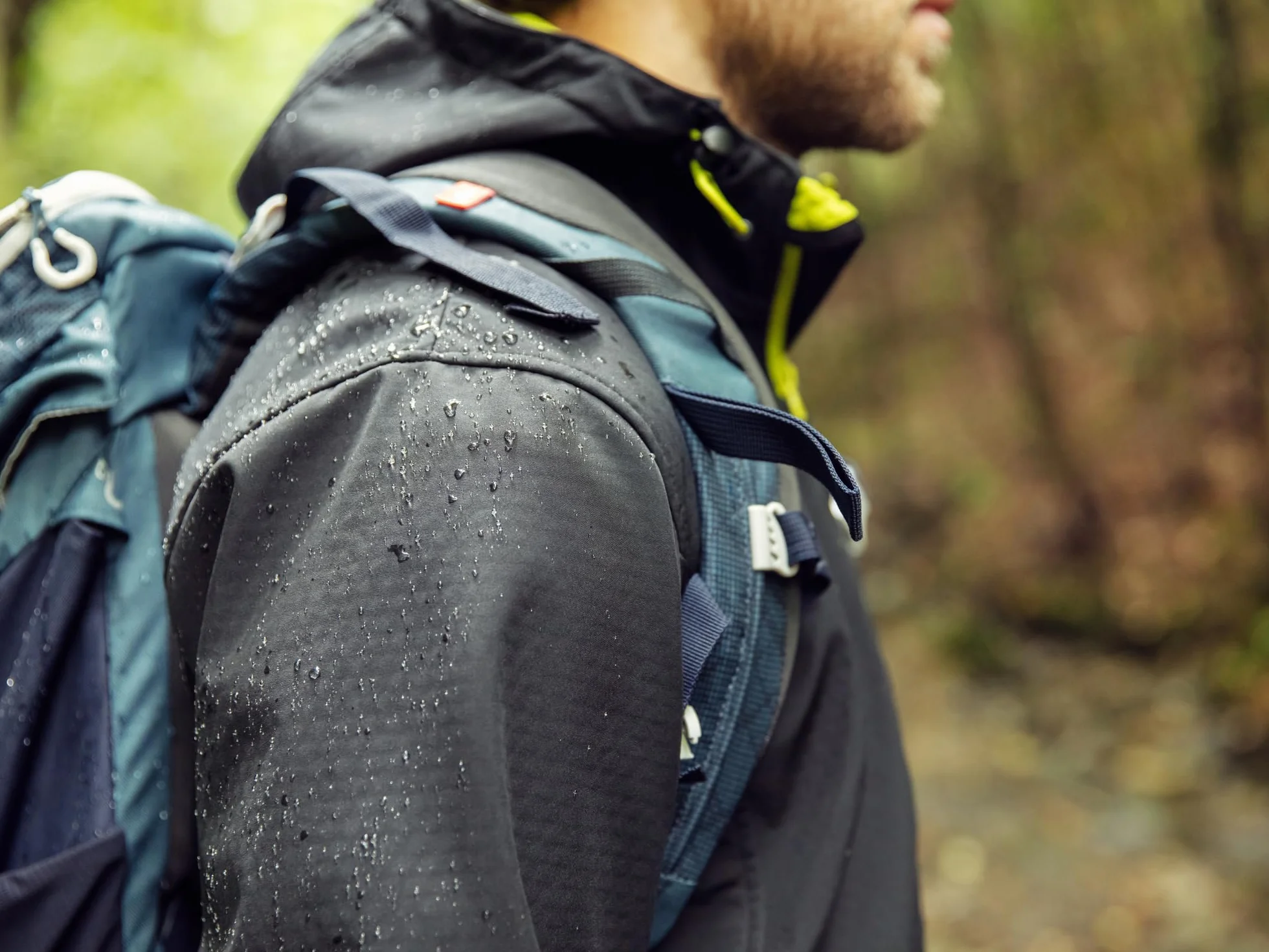 Mountval Spray Impermeabilizante Repelente al Agua contra la Humedad y la Suciedad para Equipamiento de Exterior, Waterproof