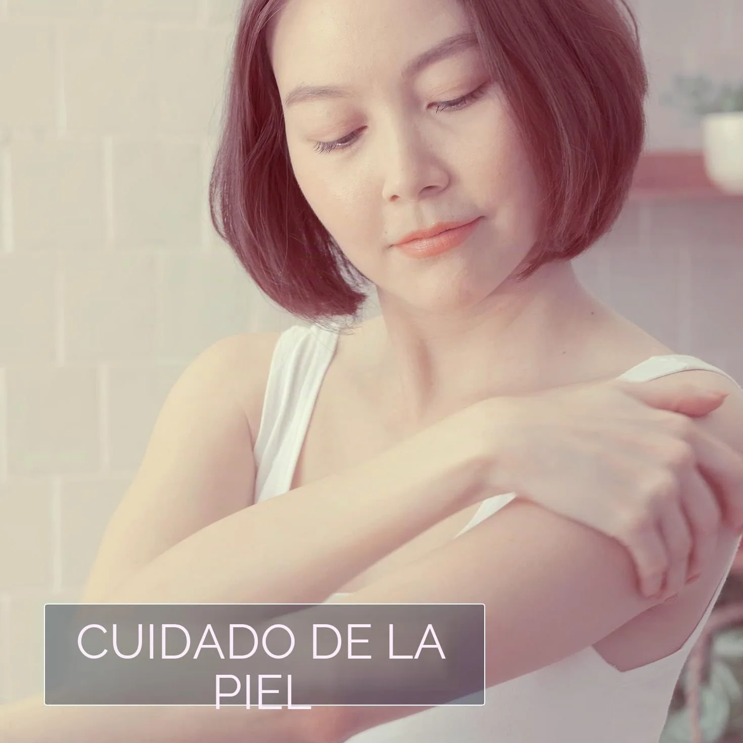 Naissance Aceite Esencial de Menta Piperita BIO (No. 158) - 10ml - Certificado Ecológico, Puro, Vegano, No Diluido - Para Relajación, Aromaterapia, Cuidado del Cuerpo, Difusor, Humificador