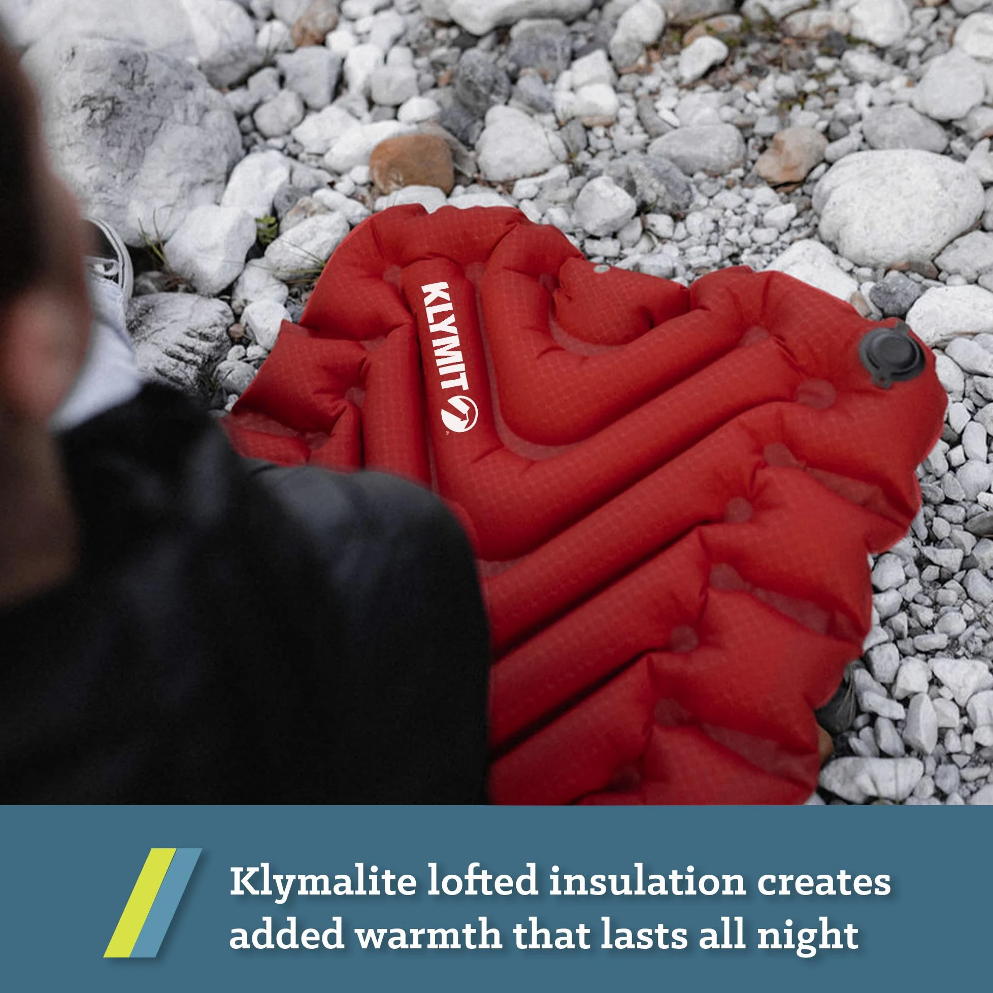 Klymit Colchoneta Inflable con Aislamiento estático en V | Cómodo, Ligero, fácil de inflar, colchón de Aire portátil para Camping, mochileros y Senderismo, Color Rojo