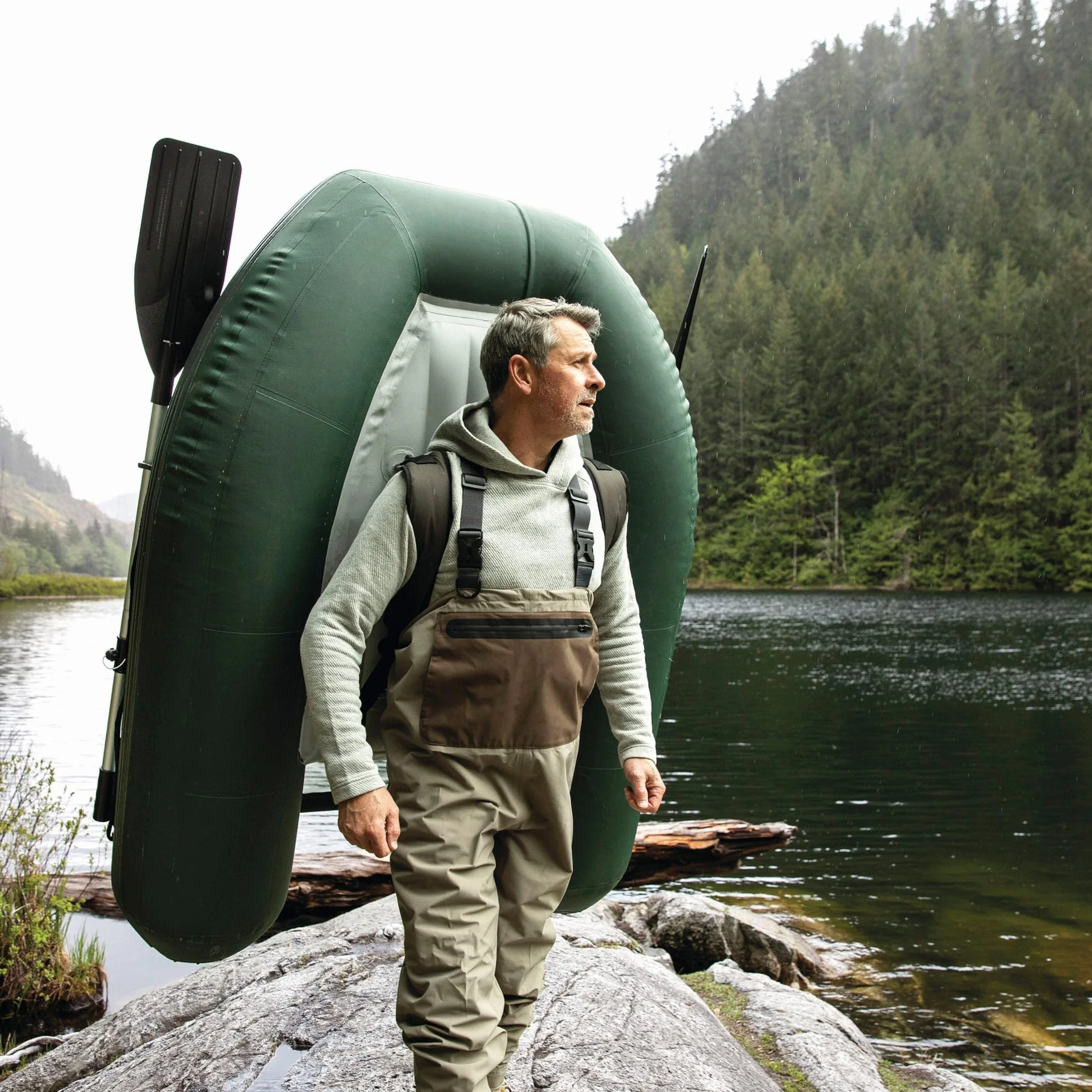 Intex Pato de Pesca Hinchable Big Catch Pro, 165x119x38 cm, Material Super-Tough, Máx. 140 kg, con remos, Hinchador, Mochila, Soportes de caña Desmontables, Red para Peces, Bolsas almacenaje (68381)