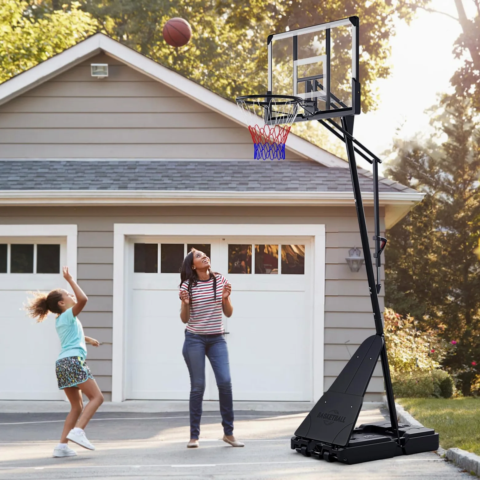 LIFEZEAL Canasta de Baloncesto Ajustable en Altura de 1,50 a 3,05 m, Soporte de Baloncesto portátil con Tablero de PC, Soporte rellenable, Sistema de Baloncesto para niños y Adultos