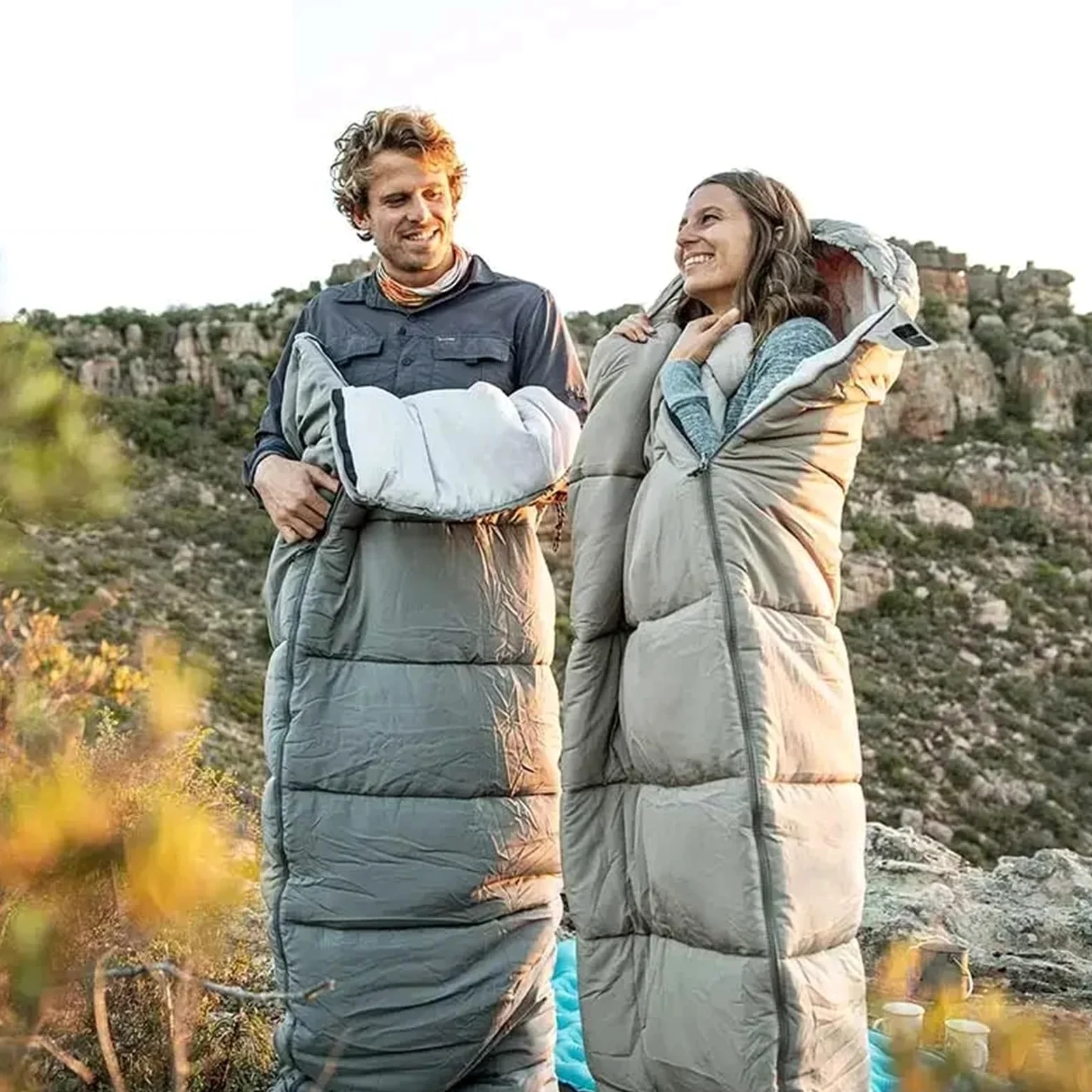 Saco De Dormir Saco de Dormir Ligero, Saco de Dormir Doble for Acampar, Saco de Dormir de Invierno Lavable a máquina Sleeping Bag para Camping Y Senderismo(Light Yellow)