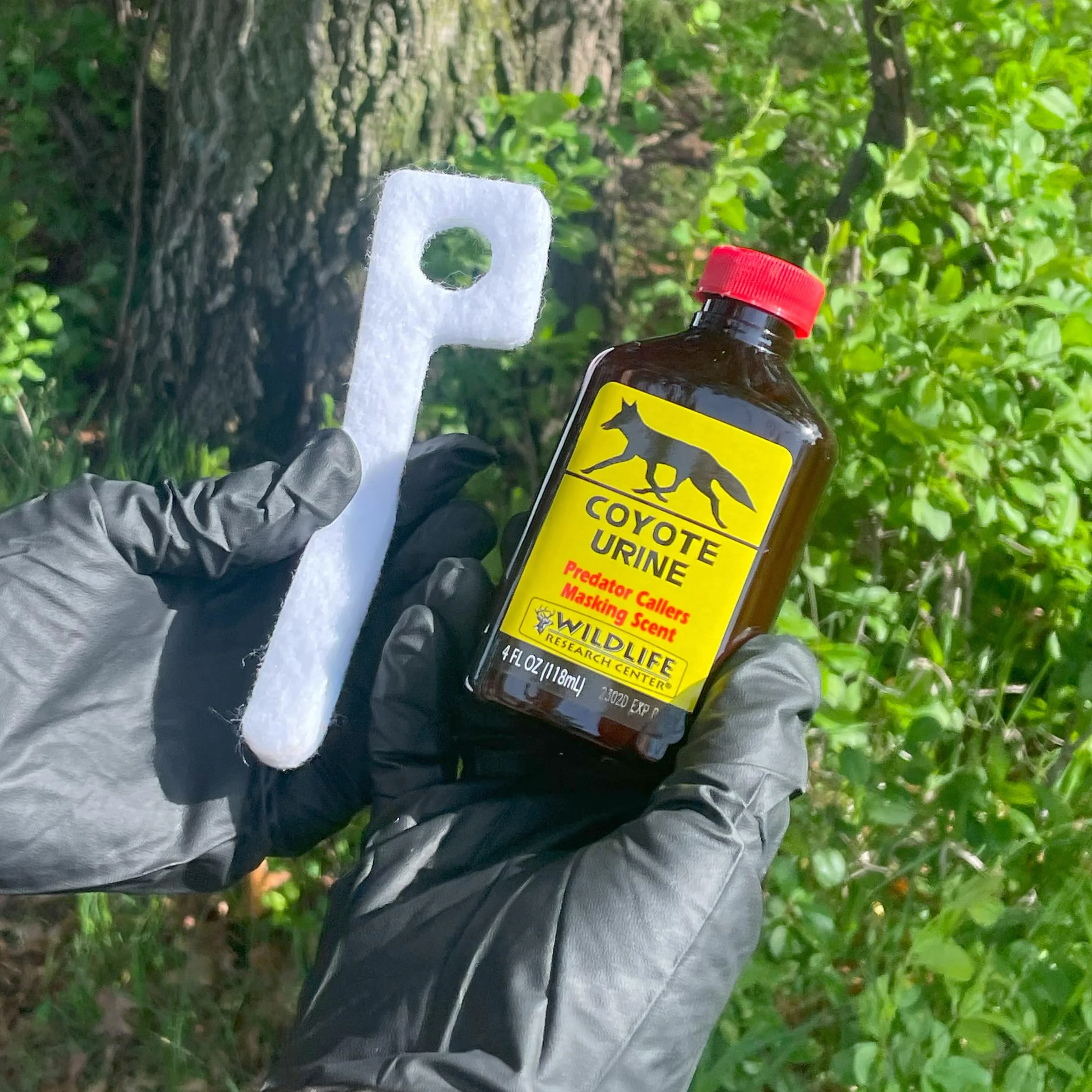 WILDLIFE RESEARCH CENTER Coyote Orine Predator Calling - Aroma de enmascaramiento para Caza de Coyotes