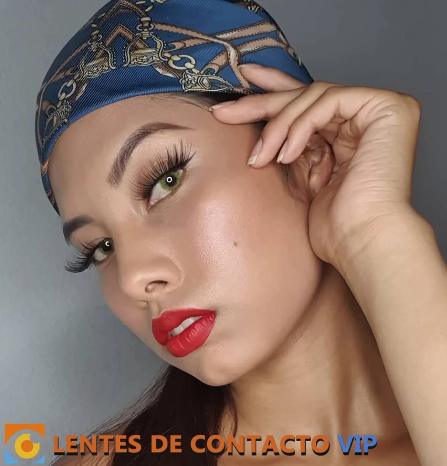 Lentillas de Contacto Color Verde Amielado Duración 1 Año + Kit Accesorios Ámbar VIP (2 Piezas)