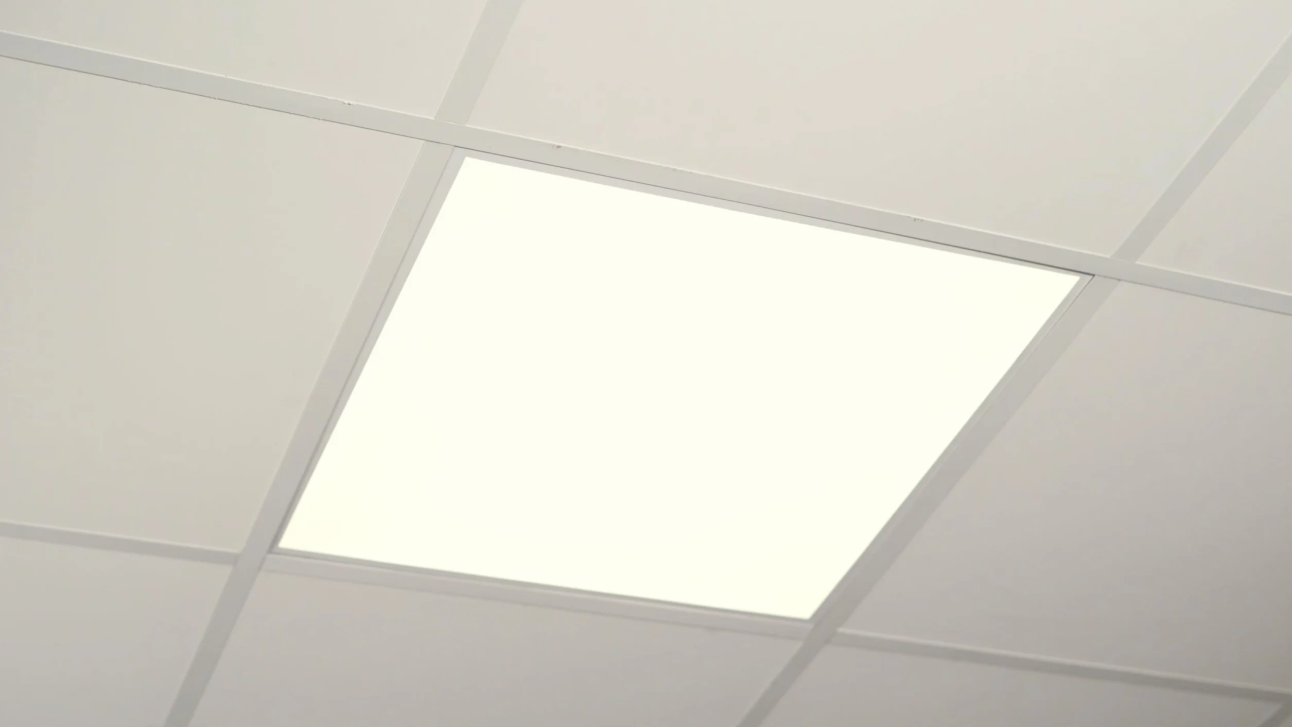 LEDKIA LIGHTING Panel LED 60x60 cm 40 W 4000 lm 4000 K Blanco Neutro
