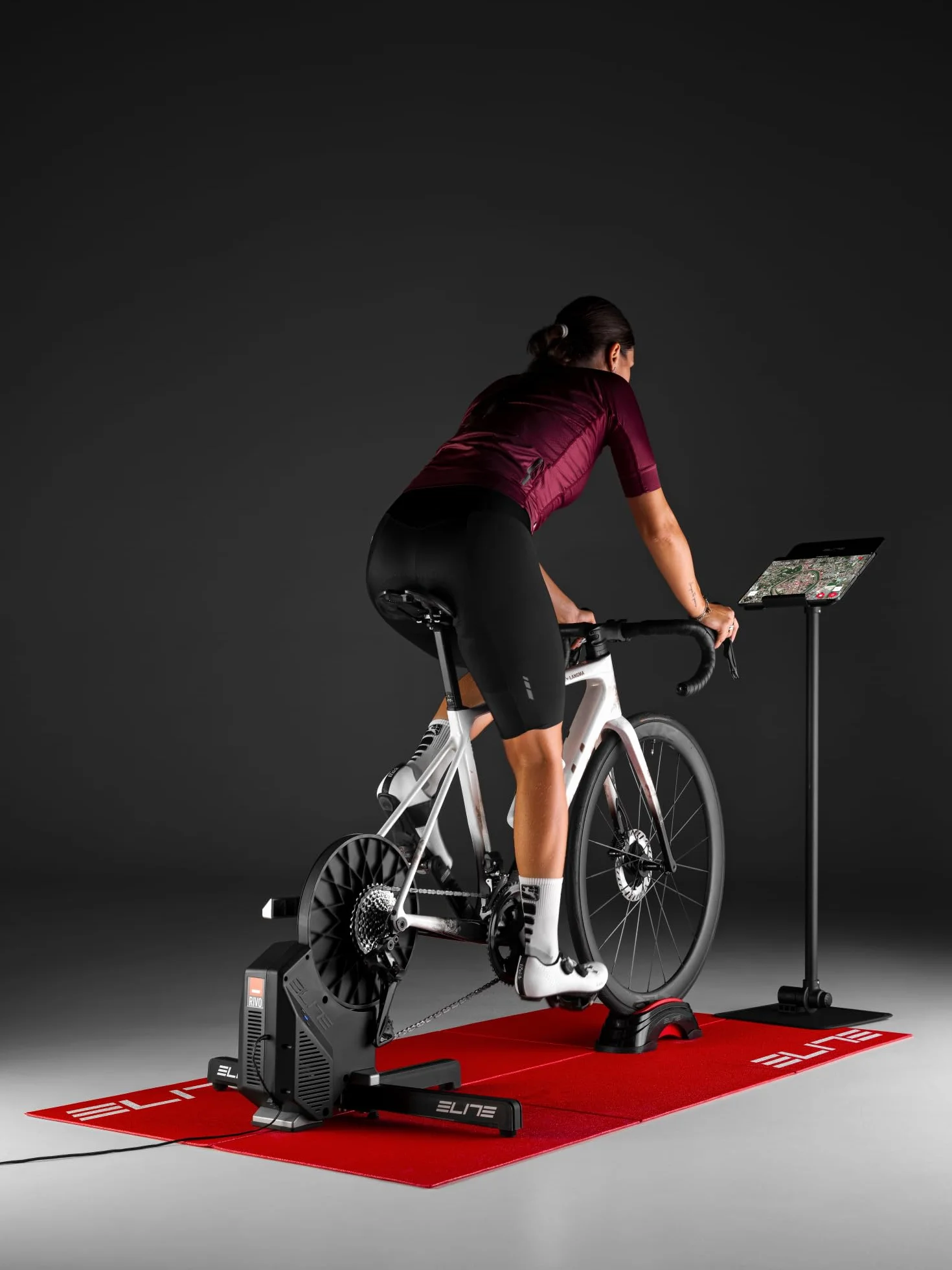 Elite Rivo Rodillo Inteligente – Estándar o Pack Zwift – Rodillo Direct Drive, Ciclismo Indoor, ±2,5% Precisión Potencia, WiFi + Bluetooth, Ultra-Silencioso, Compacto Plegable