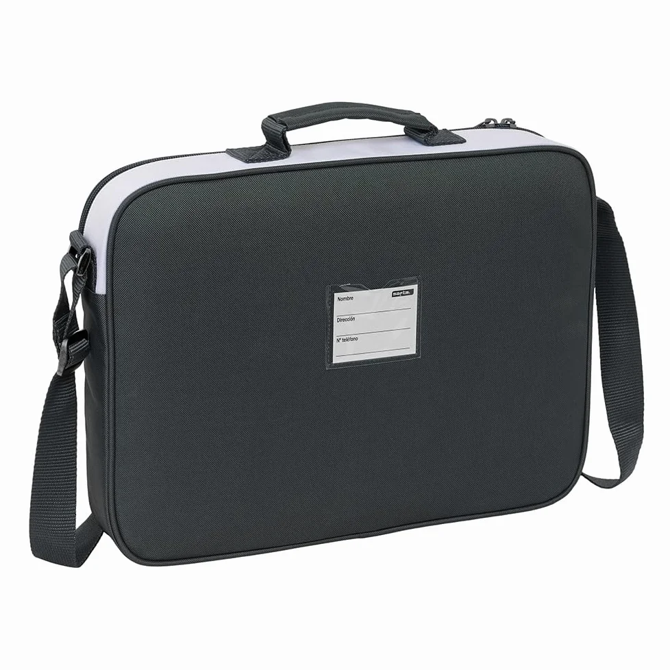 Cartera extraescolares Real Madrid equipación 25/26 para libros y material – Cartera extraescolares Real Madrid con asa para actividades y colegio