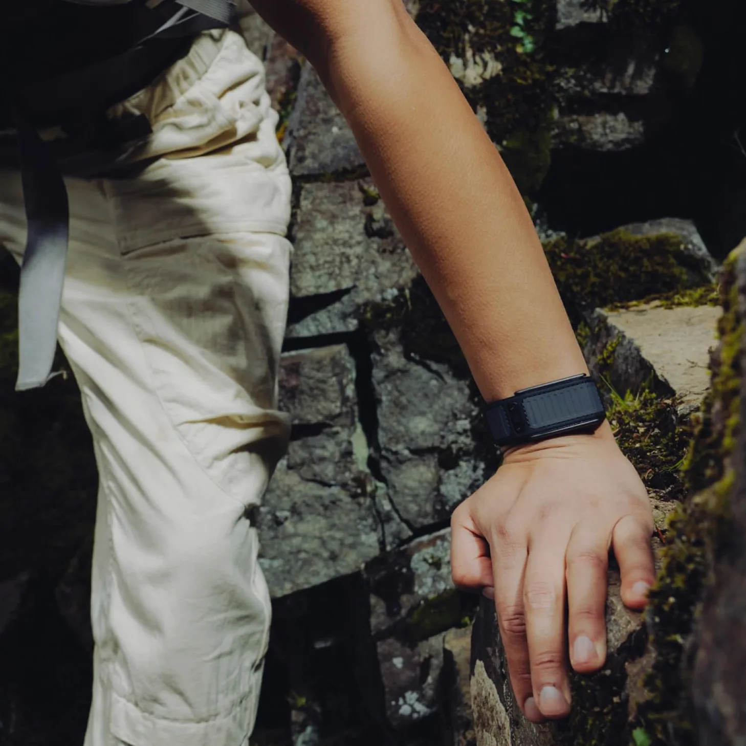 WHOOP Correa Navigator 5.0/MG, accesorio ultraseguro y robusto para rendimiento en exteriores con wearable de salud, forma física y bienestar; resistente a la abrasión y el clima — No compatible 4.0