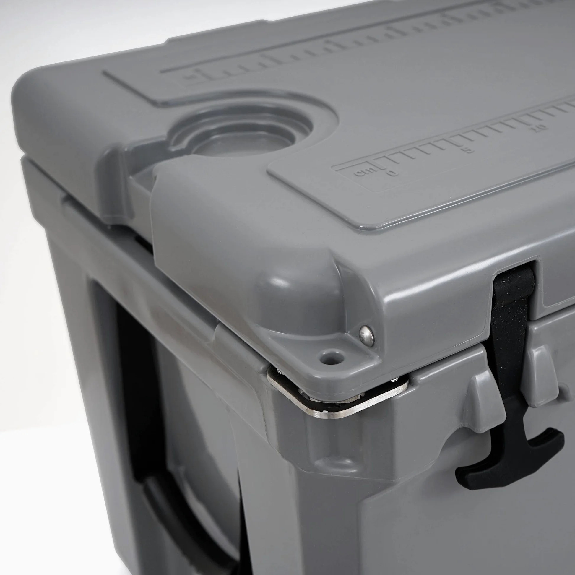 Zelsius Nevera Portátil 50 litros | Coolbox para Camping, Trabajo, Viajes, Pesca | Caja de Hielo para Bebidas | Caja Térmica para Frío y Calor