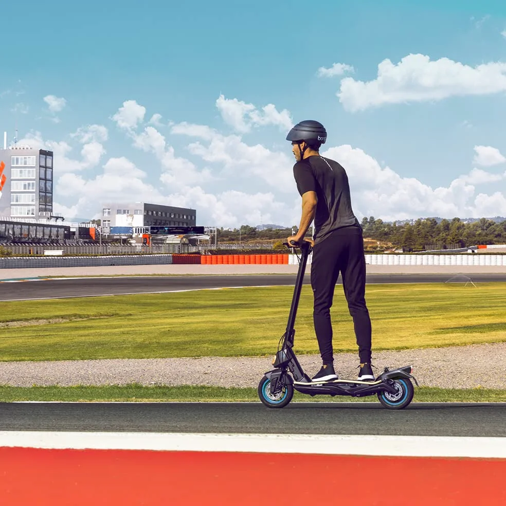 Cecotec Patinete Eléctrico Bongo Serie S+ MAX Infinity. 750 W y 36V, Tracción Trasera, Autonomía de hasta 30 km, Ruedas Tubeless de 10", 4 Modos, Doble Sistema de Frenado, Homologado