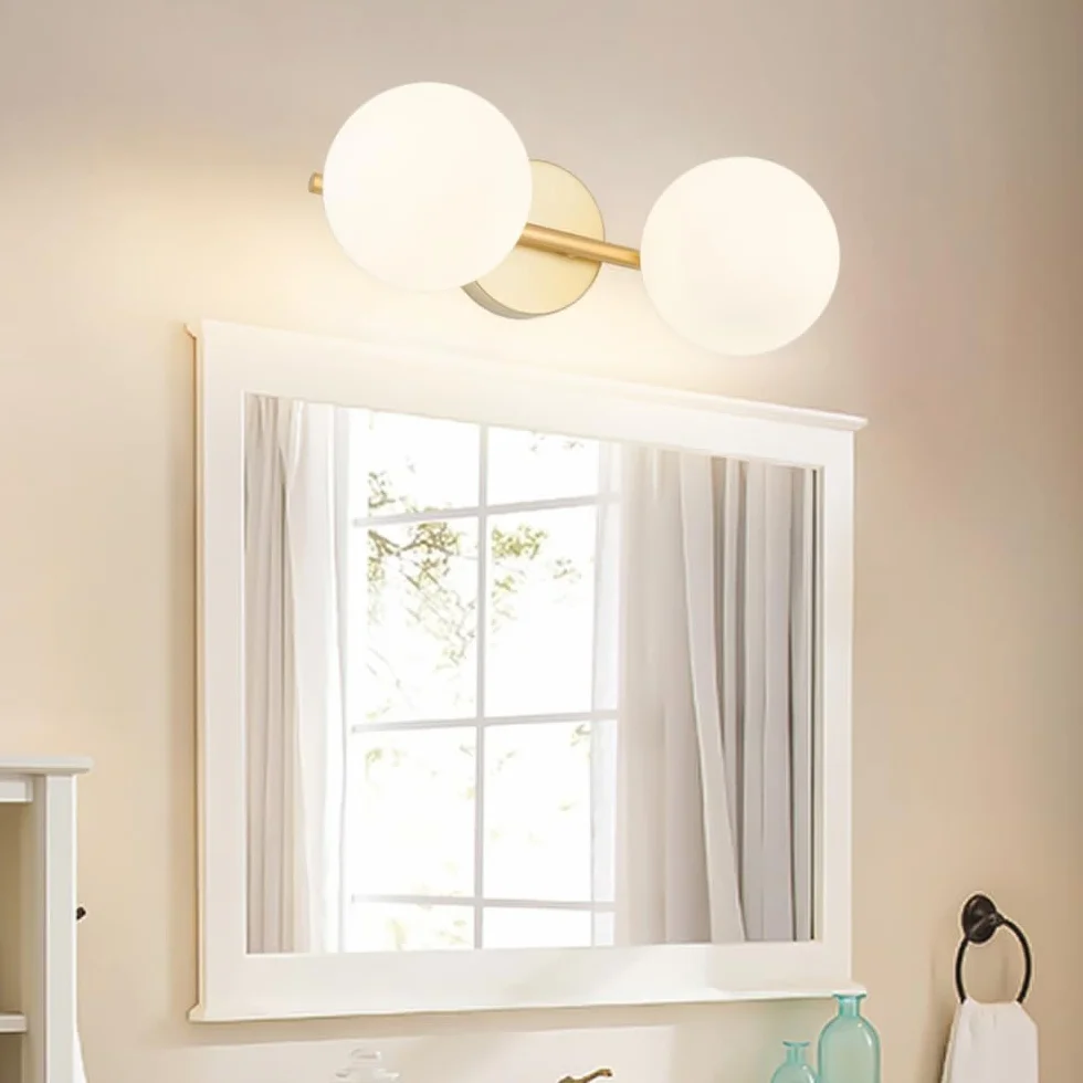 Aplique de baño dorado lámpara de tocador moderna pantalla cristal opalino dos cabezas