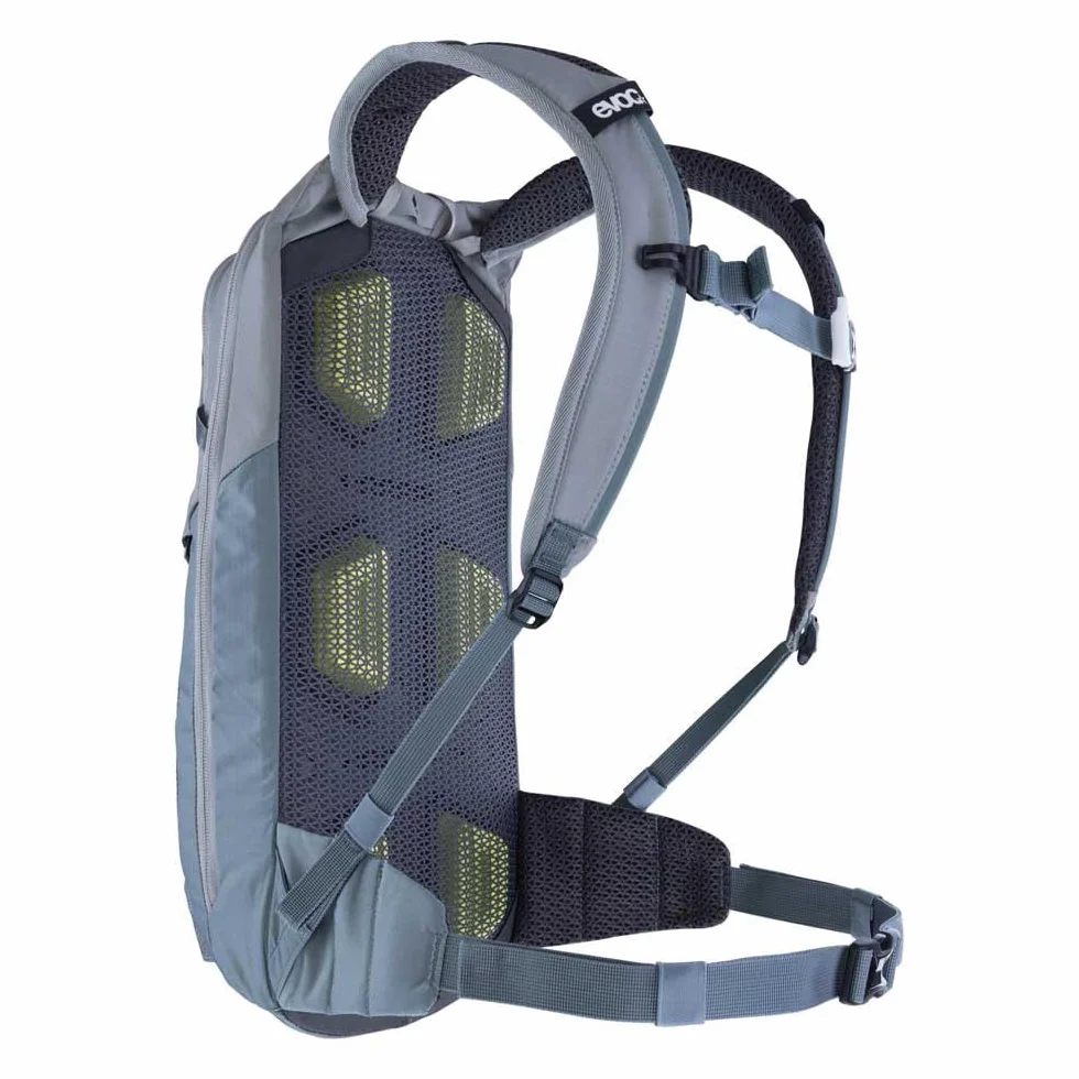 EVOC STAGE 6, Backpack (verstellbare Schultergurte durch BRACE LINK, AIR FLOW CONTACT SYSTEM, wählbar mit Trinkblase oder ohne, inkl. Werkzeugfach, One Size)