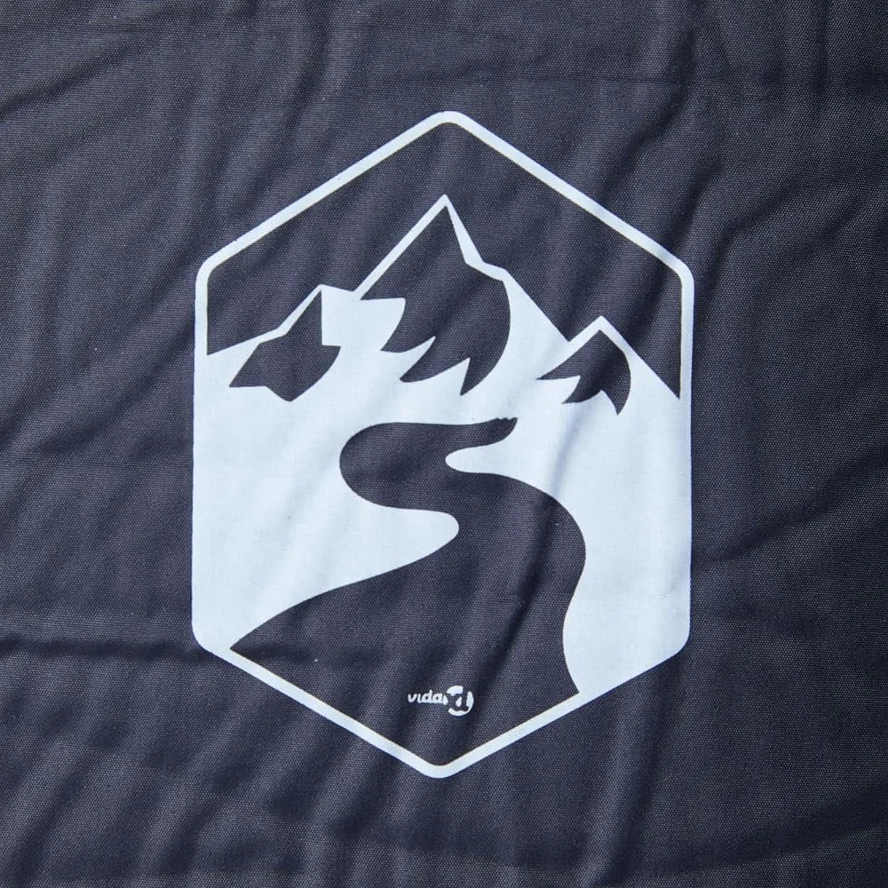 Colchoneta autoinflable con cojín gris, 195 x 64 x 4,5 cm, ultraligera e impermeable, esterilla aislante para dormir para camping, senderismo, exterior, trekking y viaje, compacta y plegable