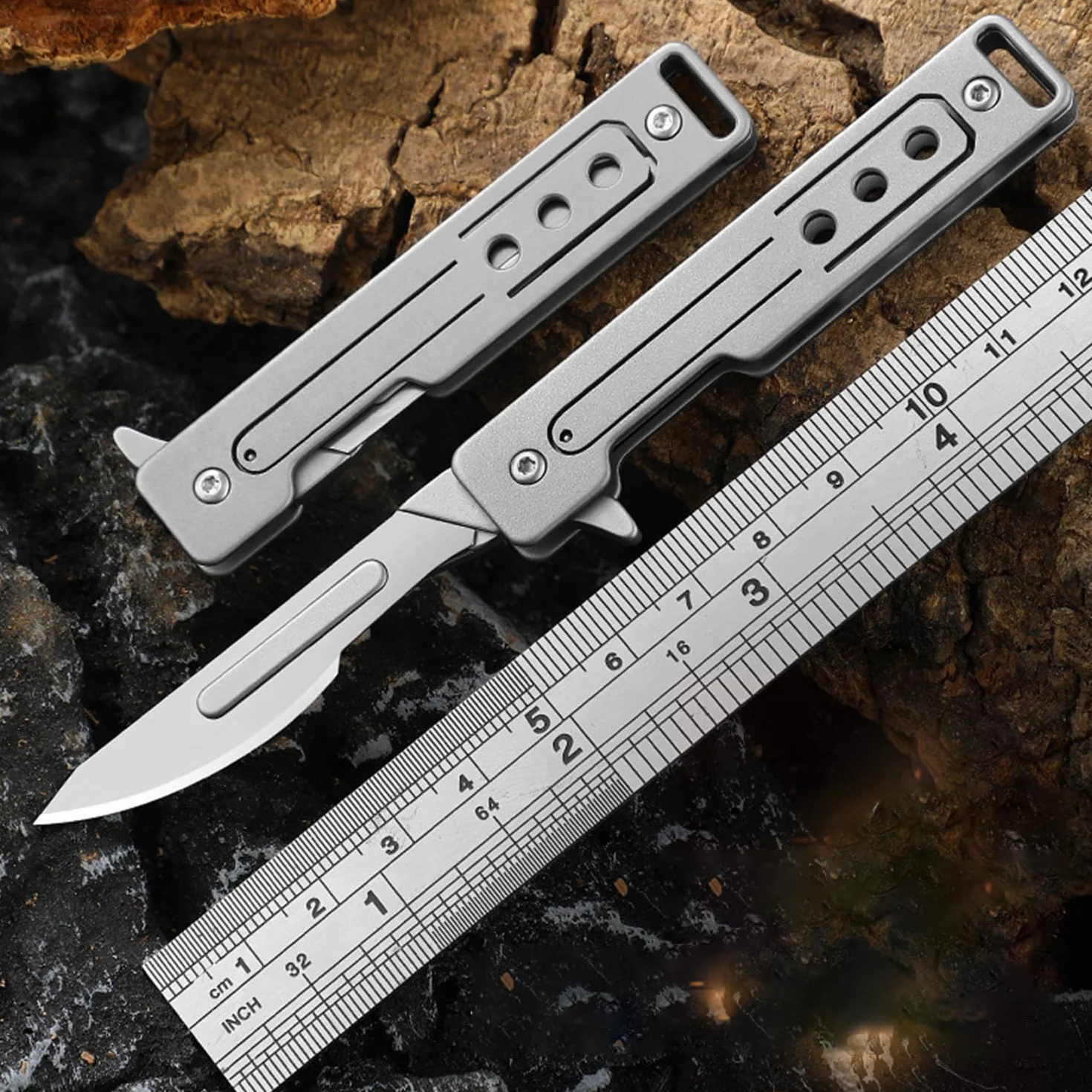 Mini Cuchillo Bisturí de Titanio con 10 Cuchillas Reemplazables, Navaja de Bolsillo con Aleta de Titanio, EDC Pocket Utility Knife, Cuchillo Plegable con Clip de Bolsillo, Navaja Plegable con llavero