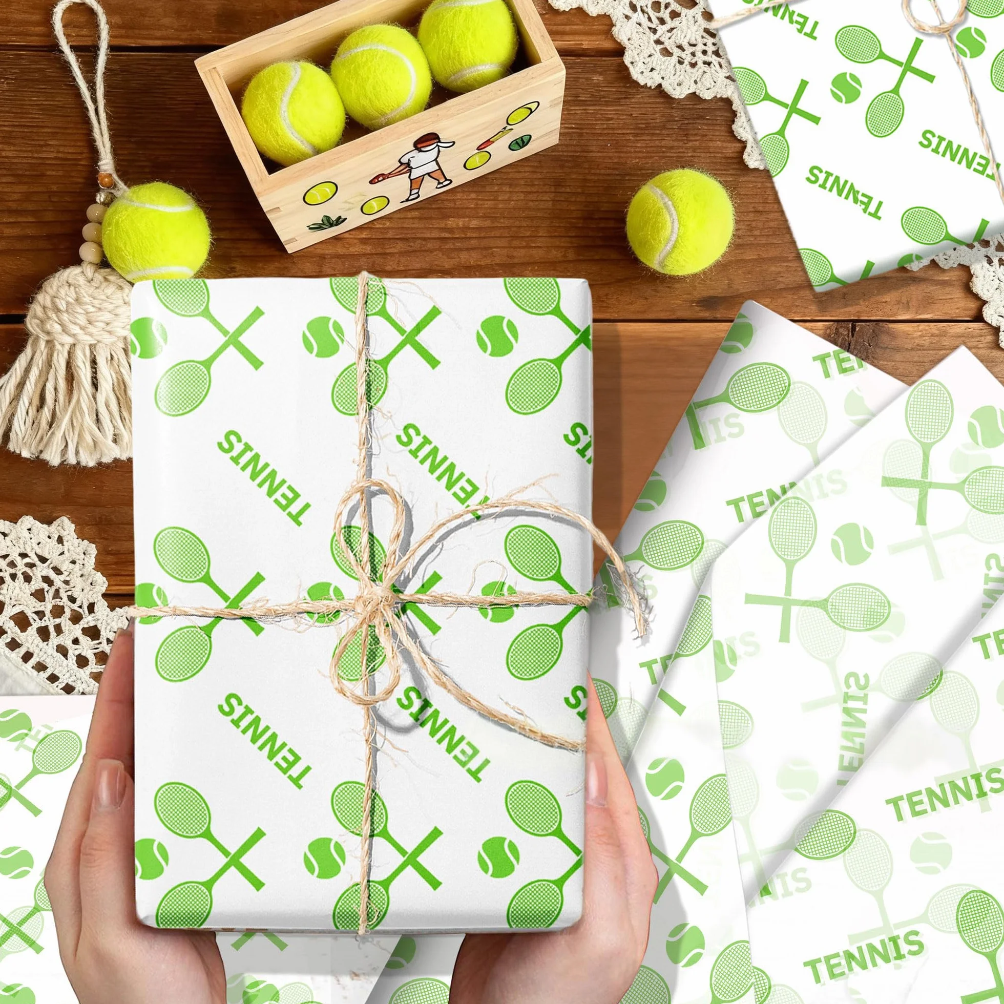 Roaring Good Time papel de envoltorio tenis papel de regalo tenis impresión deportiva paquetes envoltorio deportivo regalos papel artístico pelotas tenis para cumpleaños celebraciones deportivas