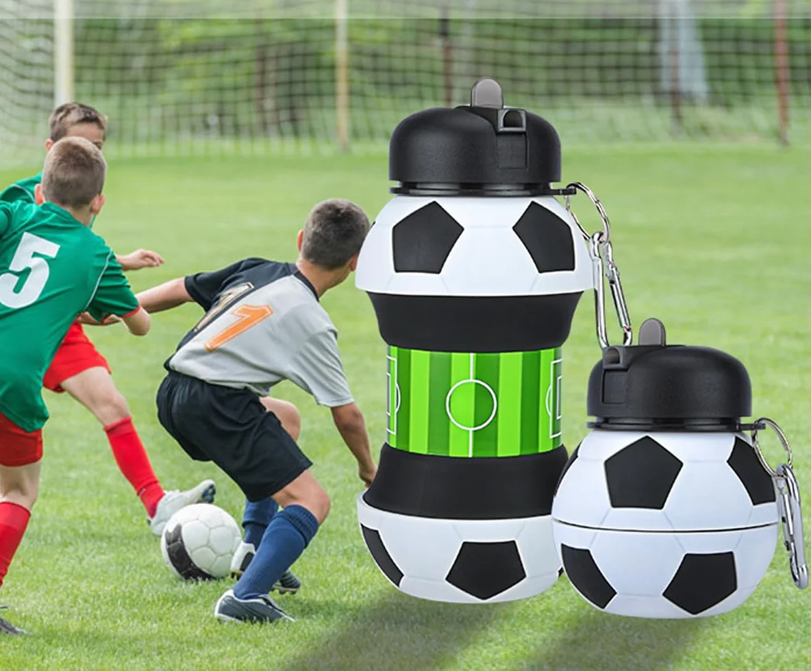 Botella de agua plegable para niños y niñas sin bpa. Cantimplora infantil para camping, personalizada con tu deporte. Balón de agua compacto para regalo original (Futbol)