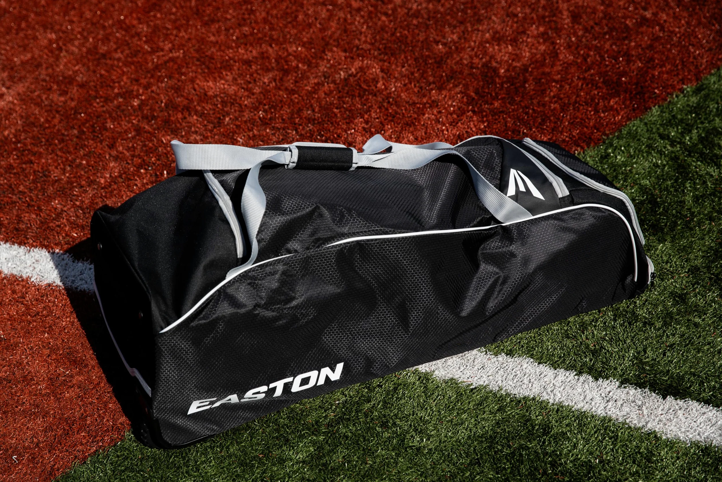 Easton Octane - Bolsa con Ruedas para béisbol y sóftbol de Lanzamiento rápido