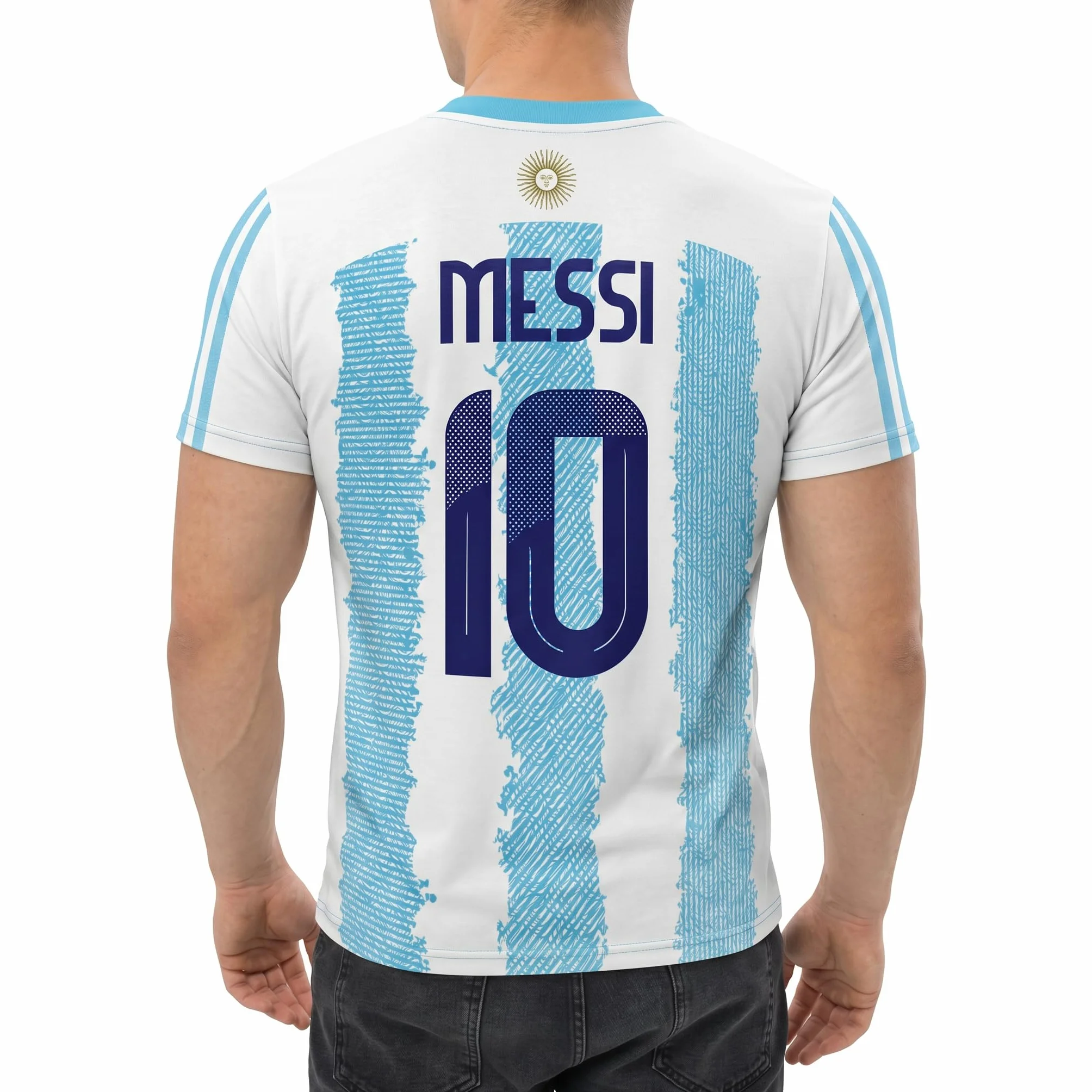 Lionel Messi & Argentina. Camiseta Deportiva, de fútbol. Estilo Deportivo. Unisex. 100% Interlock. Diseño de fantasía. Somos Sportivo Maglietta. CAM0092.