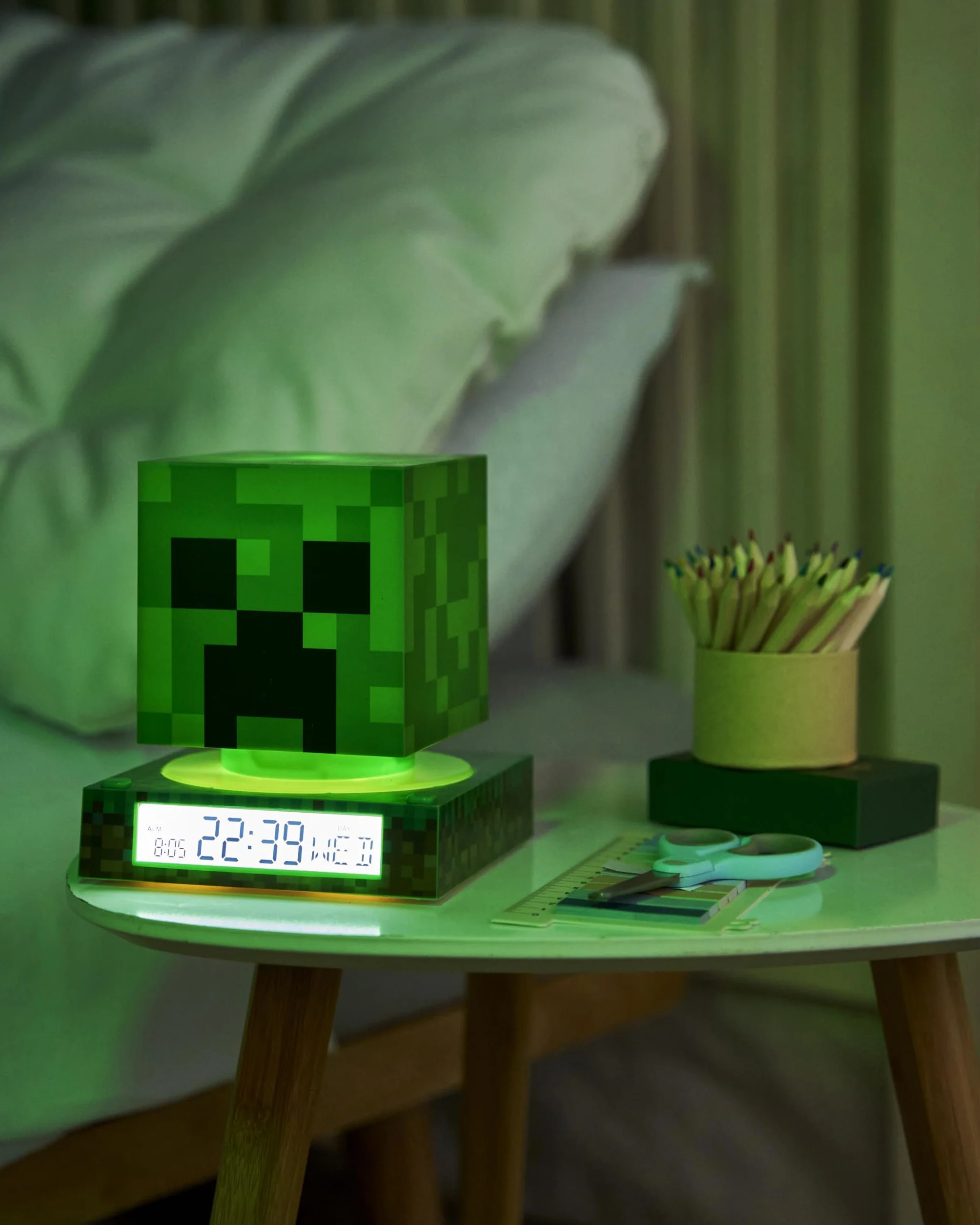 Minecraft 3D Despertador con Fecha y Luz Nocturna