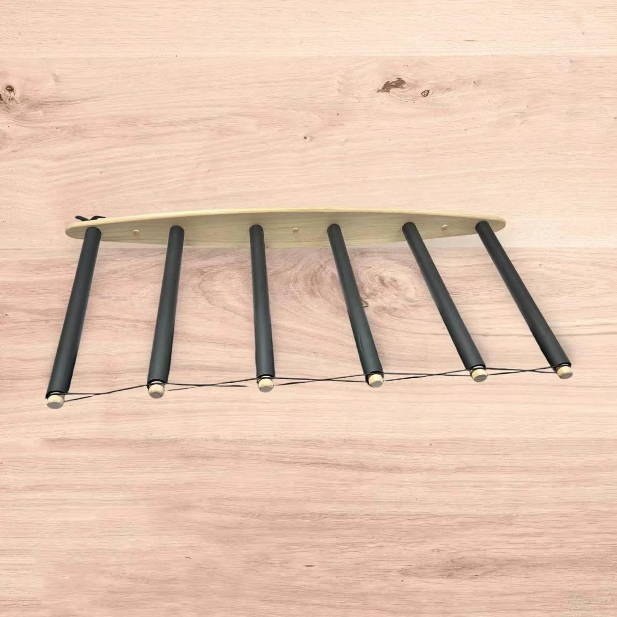 Soporte vertical para tabla de surf - Madera dura duradera con alfombra de goma, 6 brazos (5 a 6 tablas), soporte de surf para pared, almacenamiento de tablas de surf, wakeboard, tabla de