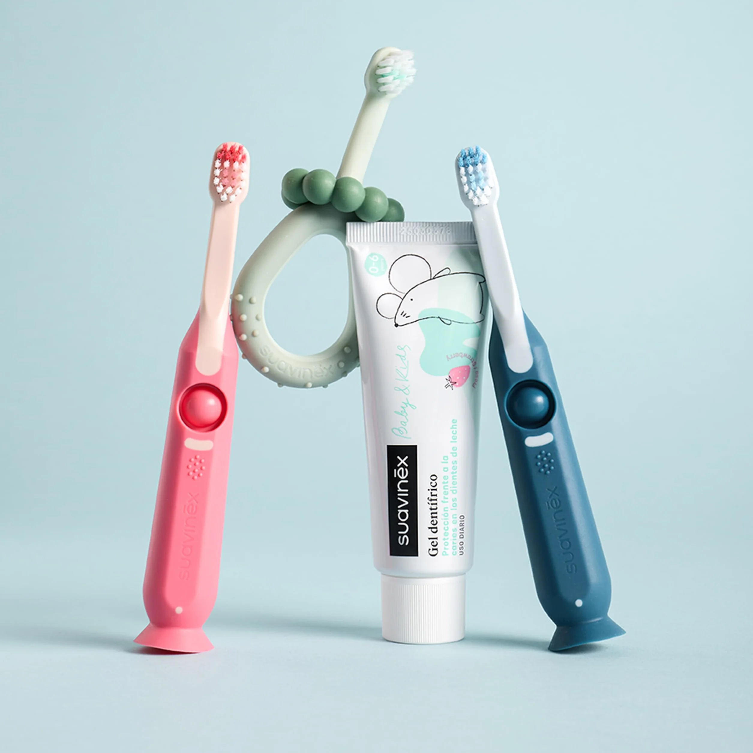 Suavinex Pasta Dientes Bebés Niños 1000ppm Flúor Gel Dentífrico Sabor Fresa 50 ml
