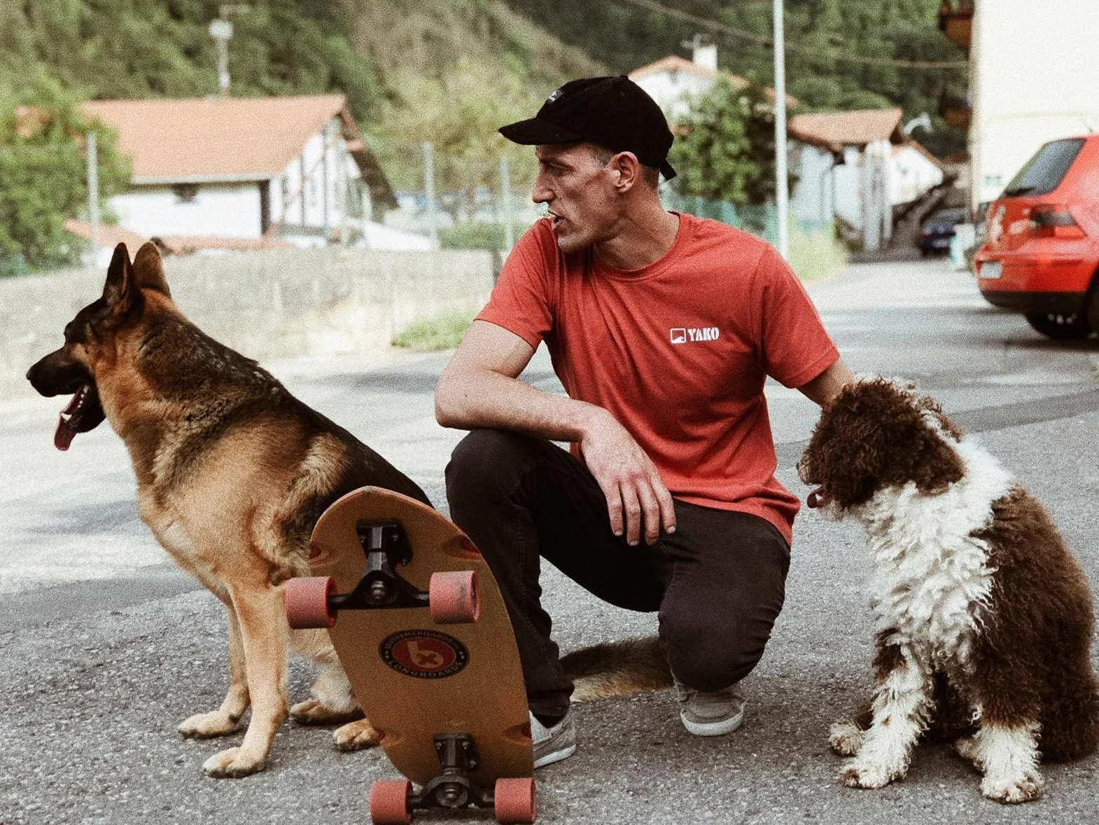 Ejes de Surf Negros para Surfskate. Surftrucks Tipo Carver CX Tamaño 6,25" /15,87cm. Juego de Ejes Longboard Monopatin Skate Cruiser V6 Yow Trucks C7 C5