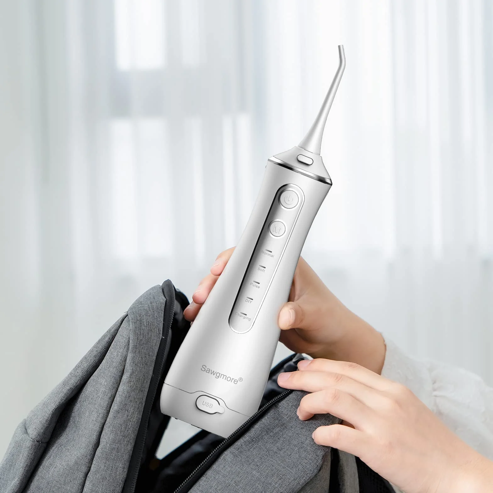 Sawgmore Irrigador Bucal Portatil, Recargable USB, Impermeable IPX7, 4 Modos y 4 Boquillas