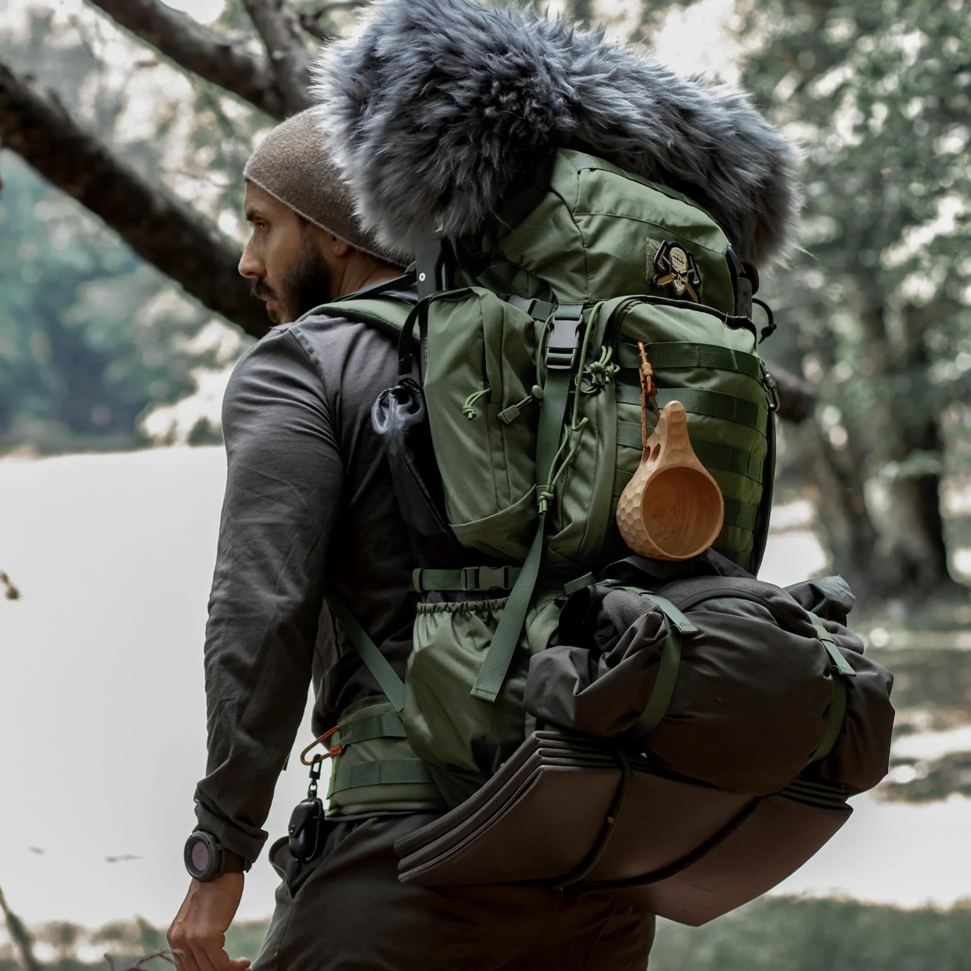 Mardingtop Mochila Táctica 60 Litros con Protector de Lluvia Trekking Expandible Aire Libre Senderismo Viaje Acampar