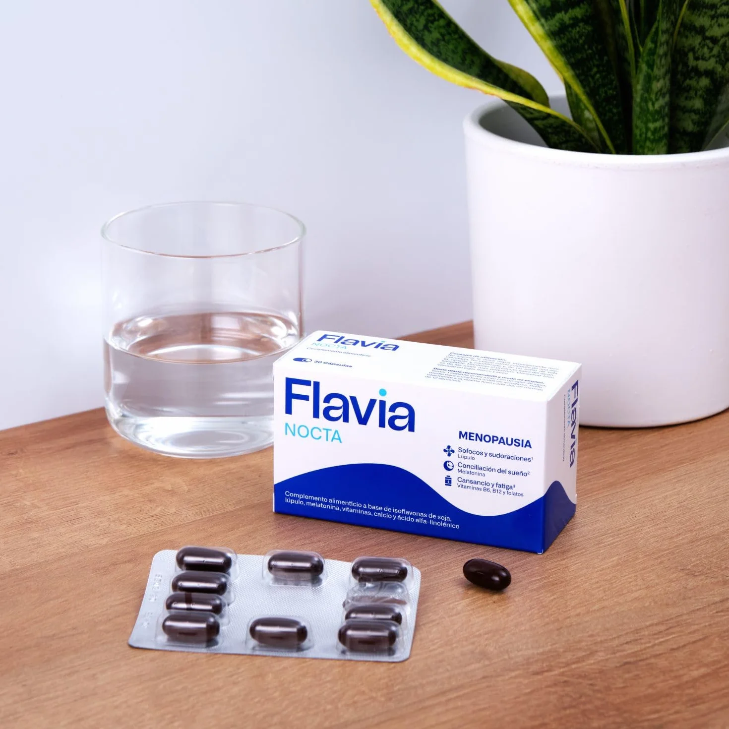 FLAVIA Nocta 30 Comprimidos Menopausia Isoflavonas Soja Melatonina Sueño