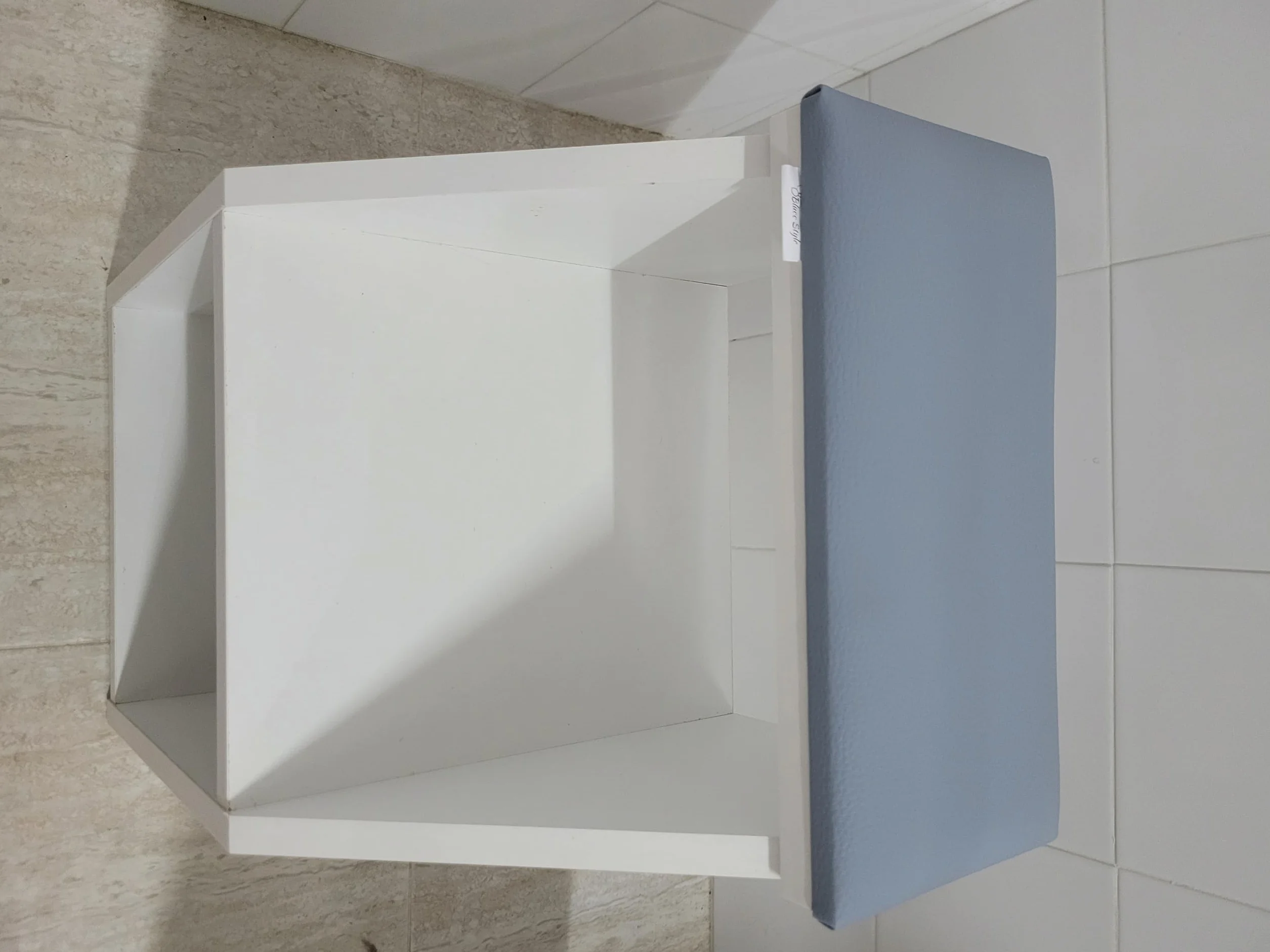 Reposapiés Pedicura Profesional Soporte Ergonómico Antideslizante Fabricado en España Gris