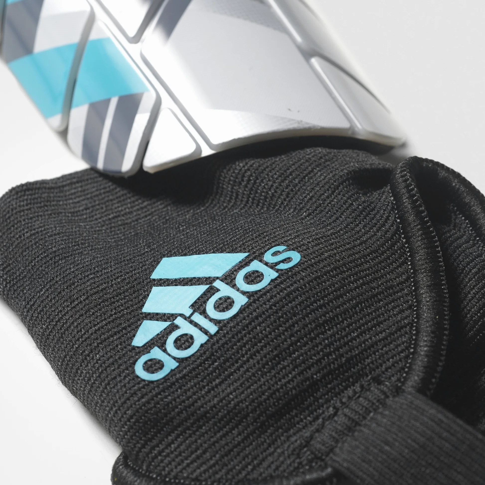 adidas Performance fantasma Reflex Shin Guard - BS4132, Silver Metallic/Clear Onix/Energy Blue