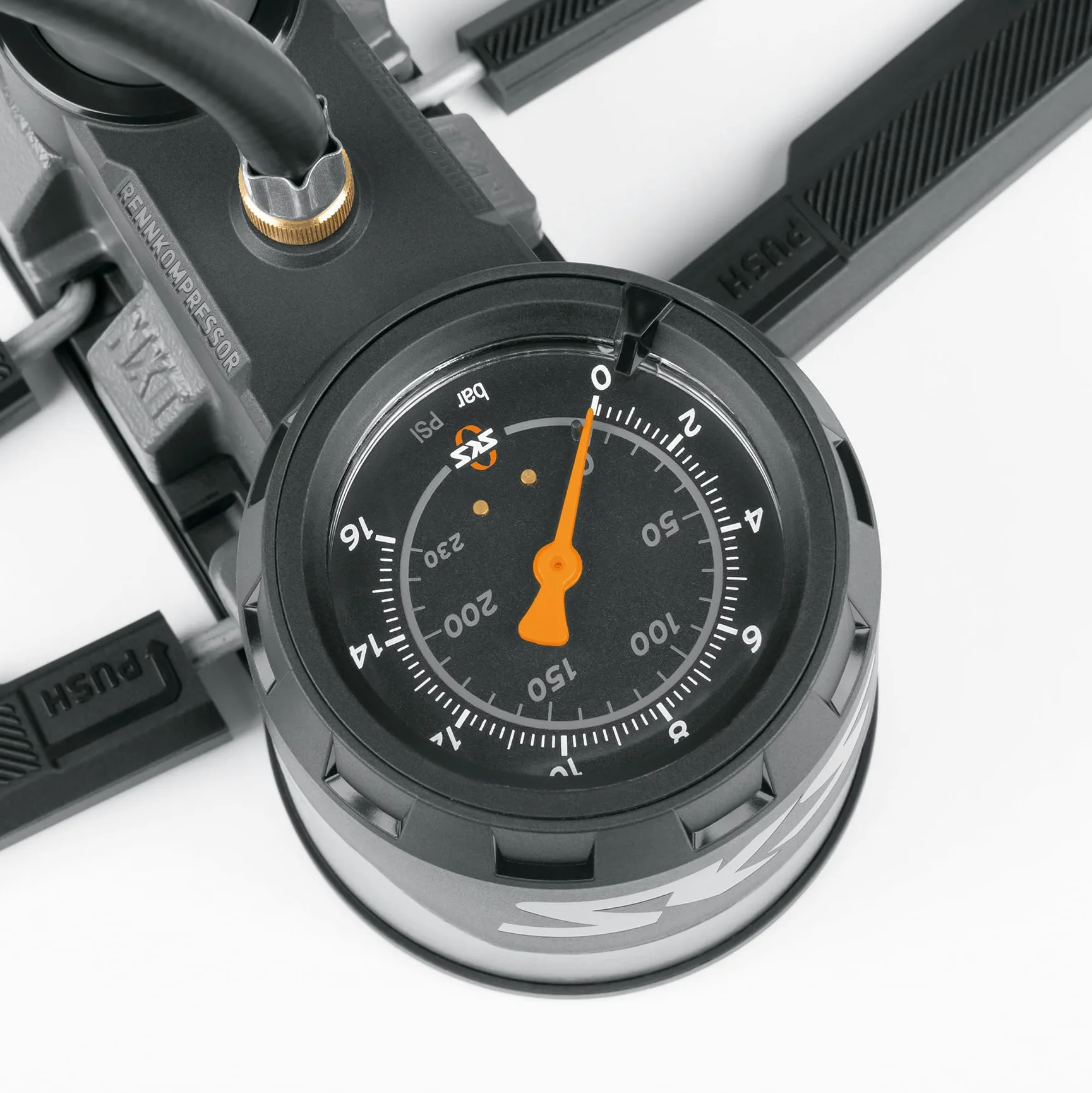 SKS Germany Compresor de Carreras NXT/NXT Digi Bomba de pie (Bomba de Aire para Todos los Tipos de válvulas, manómetro de precisión, Tubo de Metal, pie de Metal, Mango de Madera, presión máxima: 16