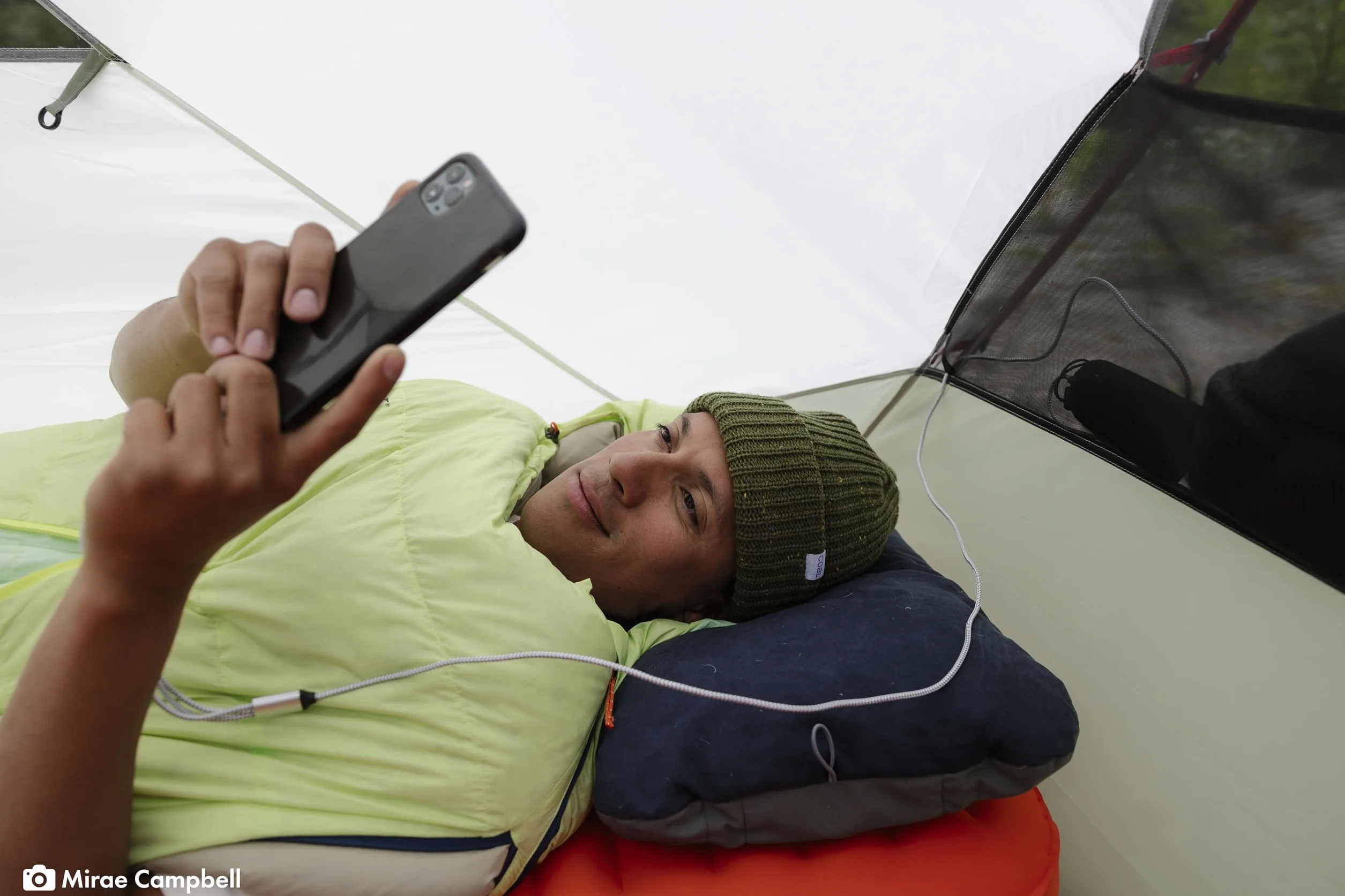 Therm-a-Rest - Almohada Compresible con Ajuste para Camping y mochileros, tamaño Normal, 35,5 x 45,7 cm, diseño de Espacio Exterior