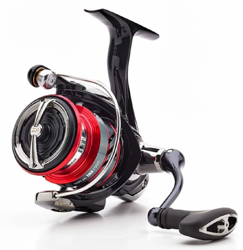 Daiwa Ninja LT 3000C XH, Carrete Giratorio con Freno Delantero, Compacto Body, NJ18LT3000CXH