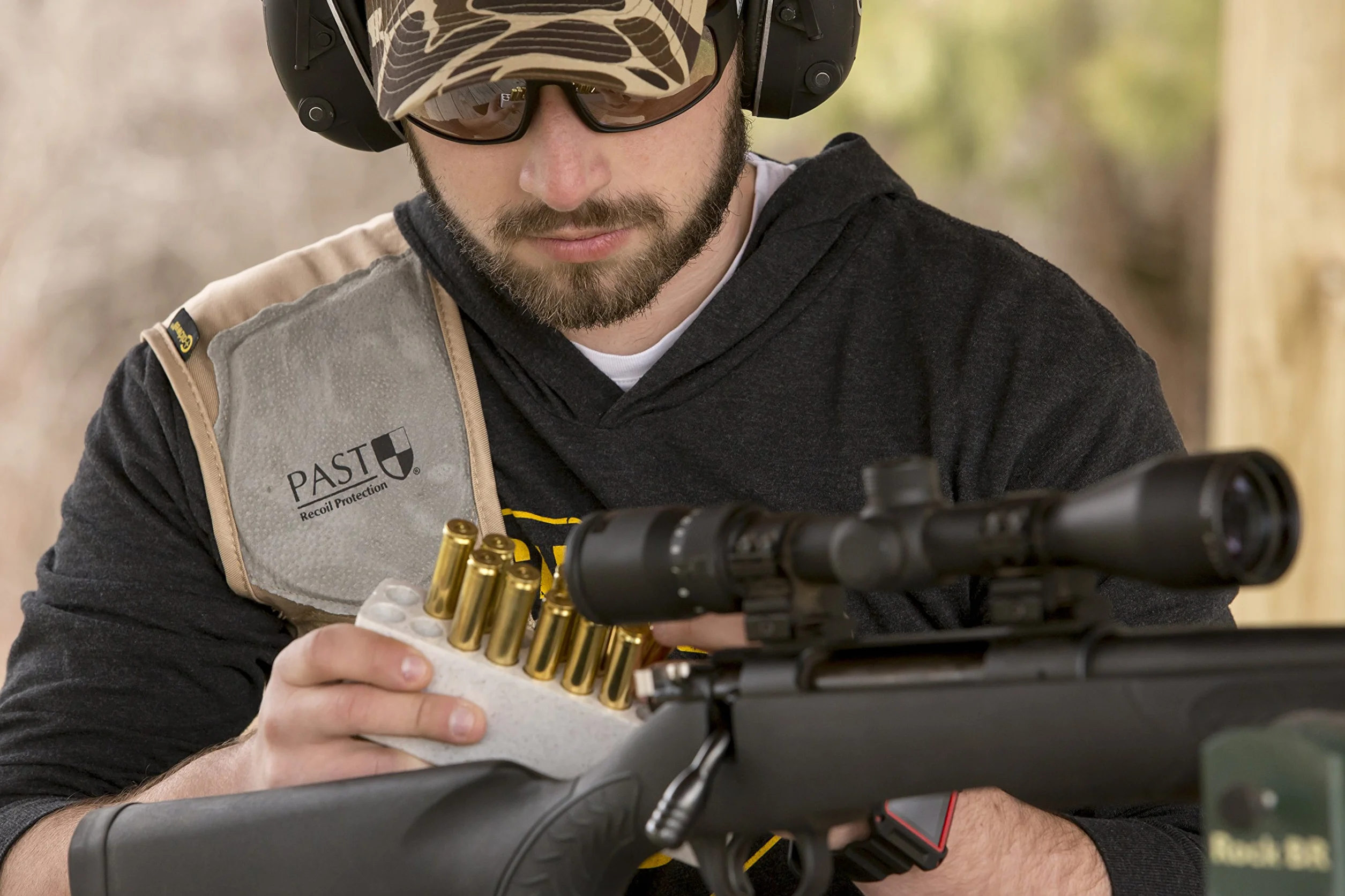 Caldwell Escudos de retroceso con ajuste ajustable y acolchado para reducción de retroceso de escopeta y rifle, tiro y caza