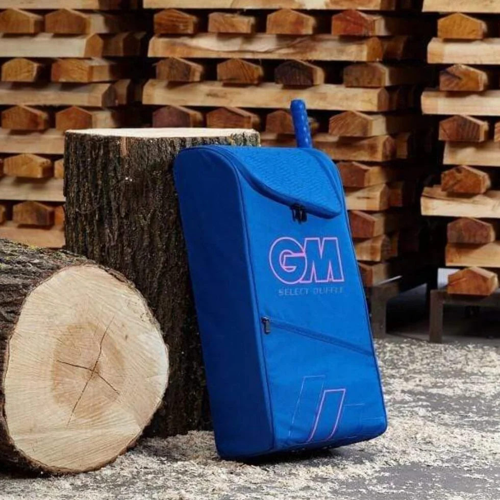 Gunn & Moore Unisex's GM Cricket Wheelie Bag Holdall