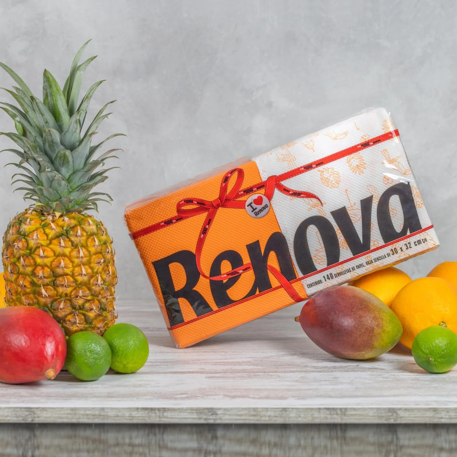 Renova Servilletas de Papel Red Label 140 Unidades Mitad Blancas Decoradas Mitad Color Tamaño Estándar