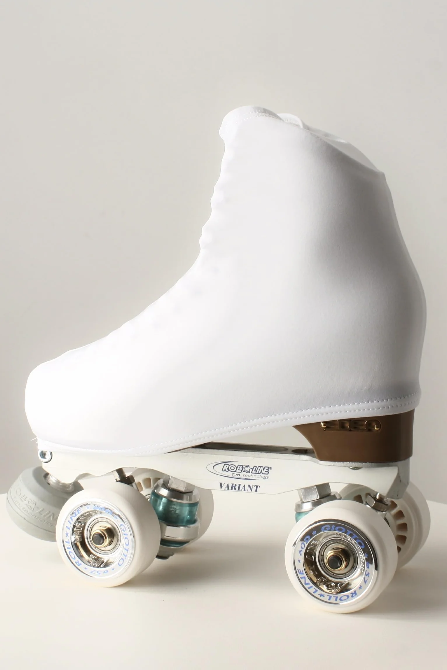 Genérico CRLSPORT Cubre patín para niña y Mujer, Funda PatinSkate, Professional Skating, Patinaje Hielo,artístico o en línea. 180 Densidad. Talla Universal Adulto y niños. Color Blanco.