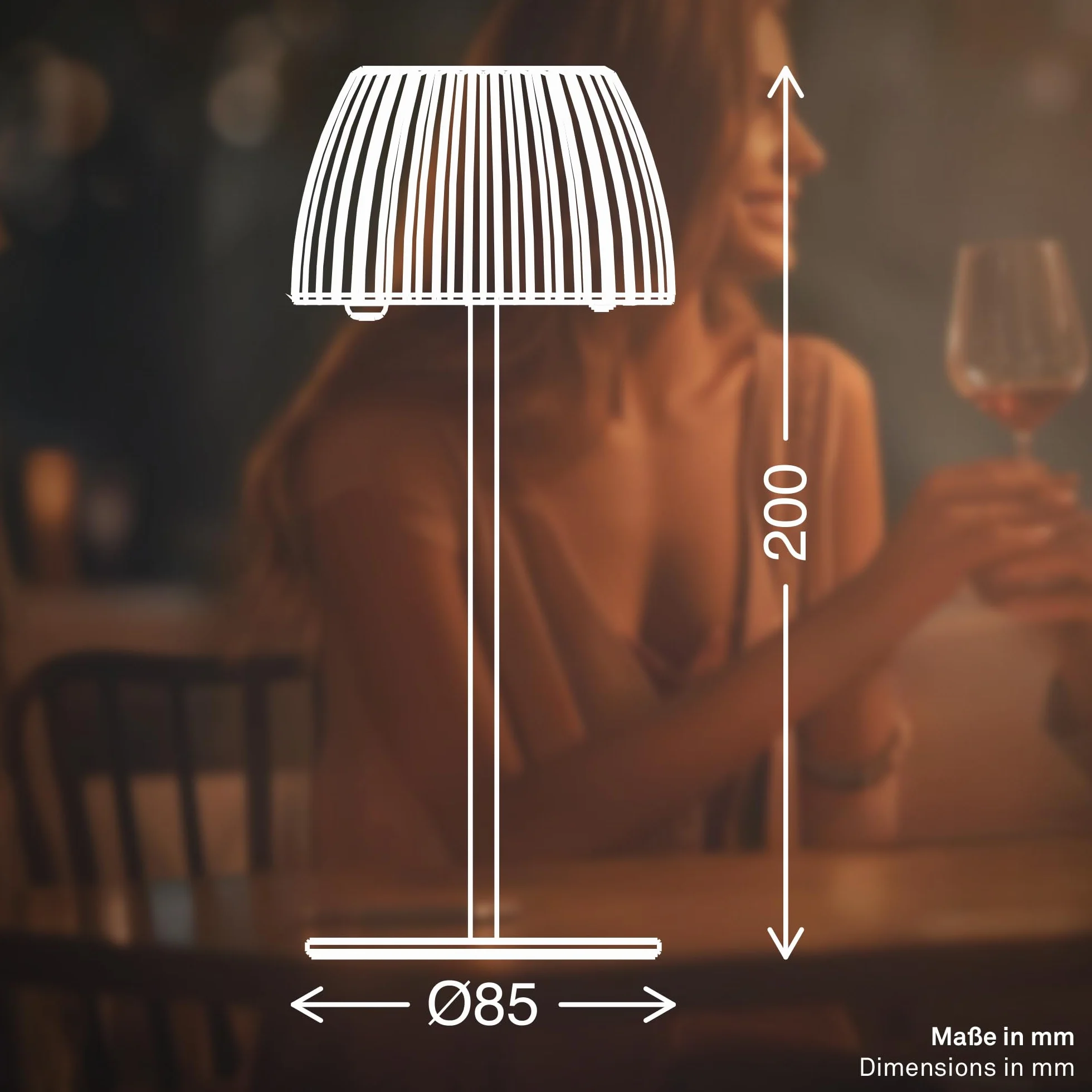 BRILONER Riffle Mini lámpara de mesa LED inalámbrica IP44 con regulador táctil, 8,5x20 cm, blanco
